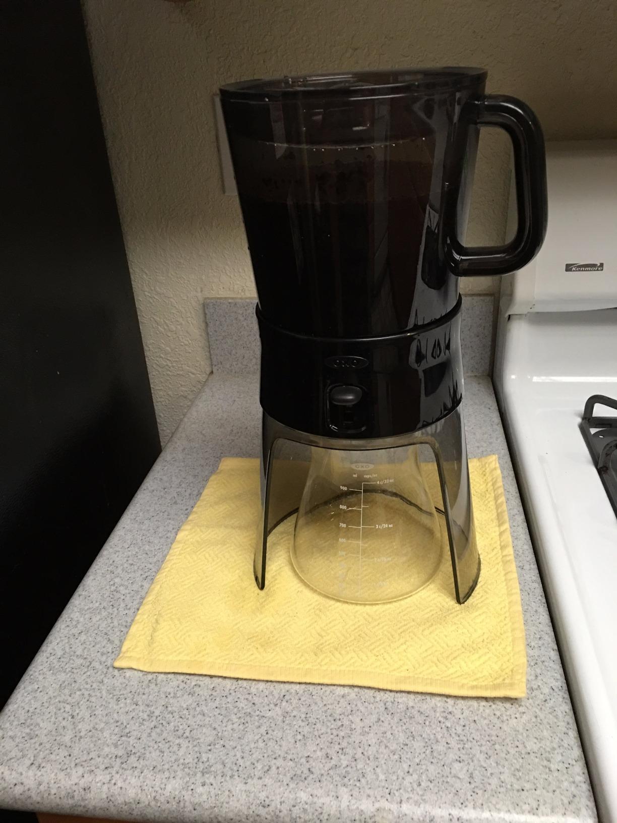 OXO Good Grips Cold Brew Coffee Maker, 32 oz, Iced Coffee Maker with Carafe customer photo 2