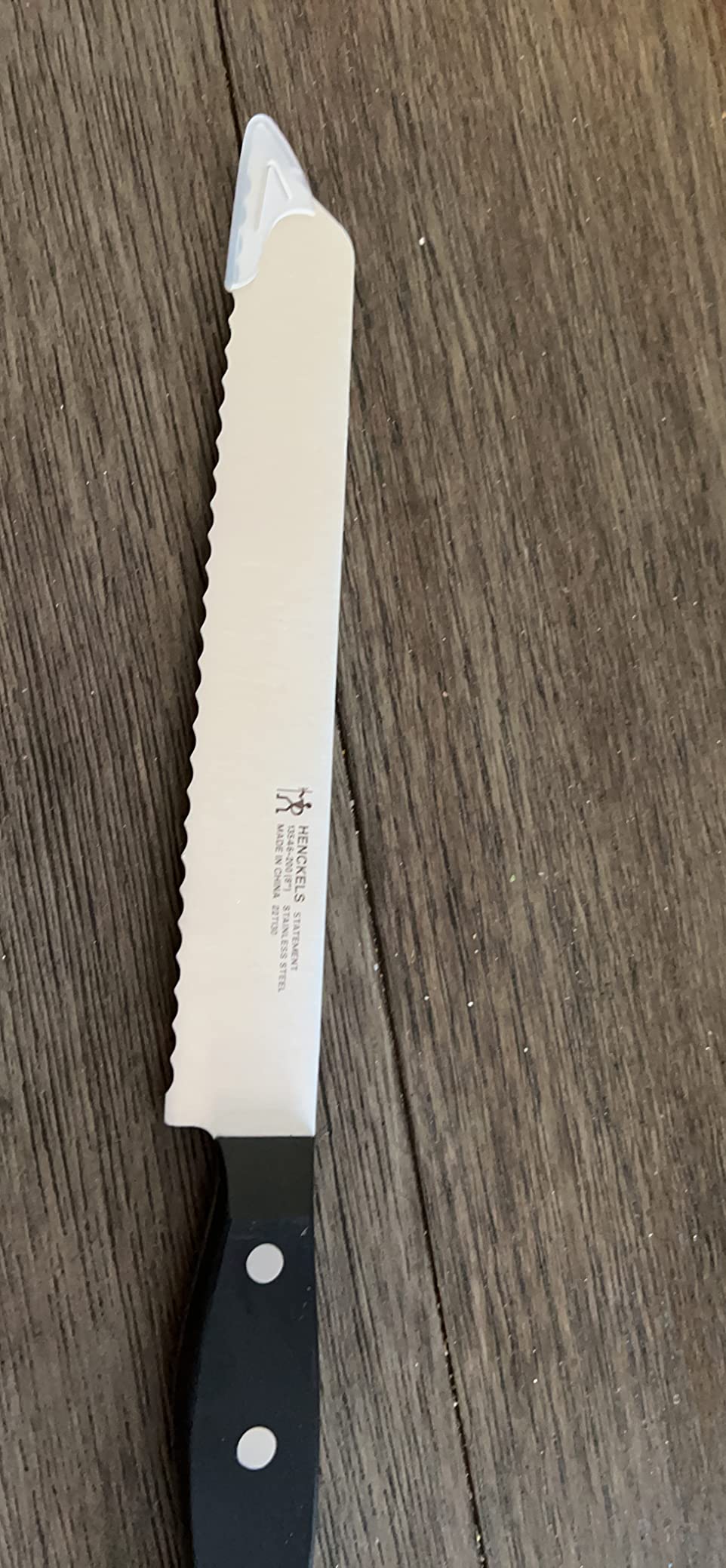 HENCKELS Statement 8 Inch Bread Knife, Razor-Sharp, German Engineered customer photo 2