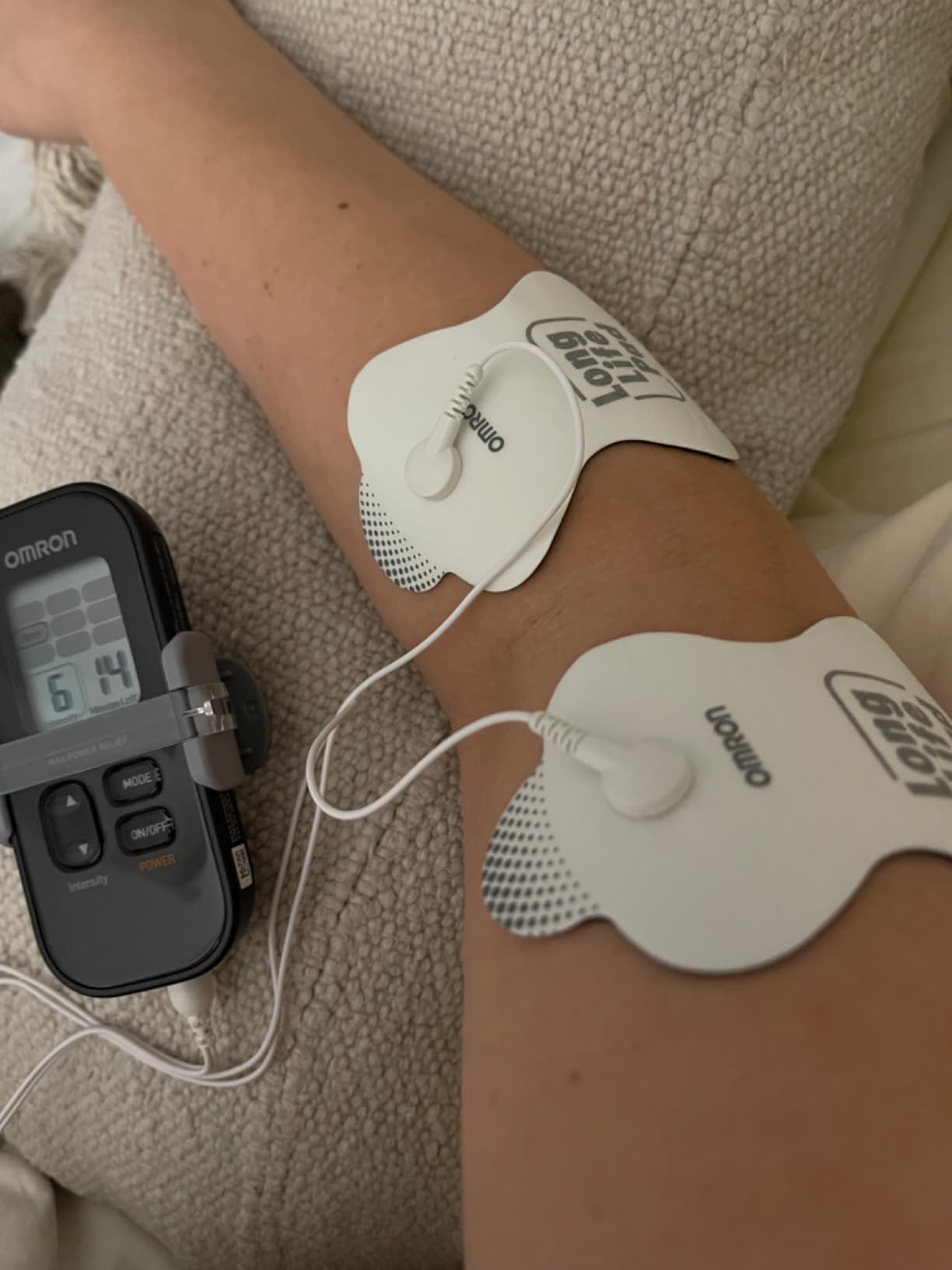 Omron Max Power Relief TENS Unit Muscle Stimulator | For Drug-Free Pain Relief - Portable Electric Massager for Muscles and Joints - Includes 2 Reusable TENS Unit Pads customer photo 1