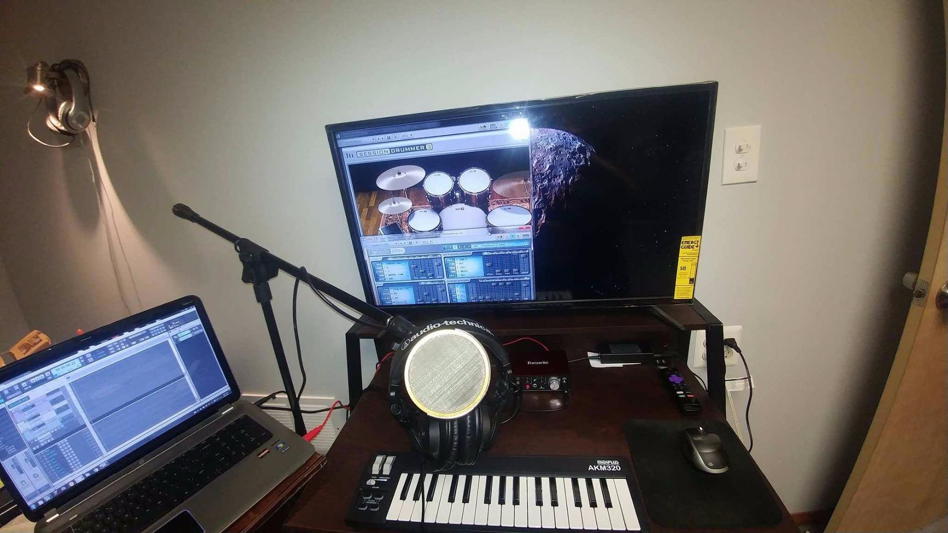 midiplus AKM320 Midi Keyboard Controller customer photo 2