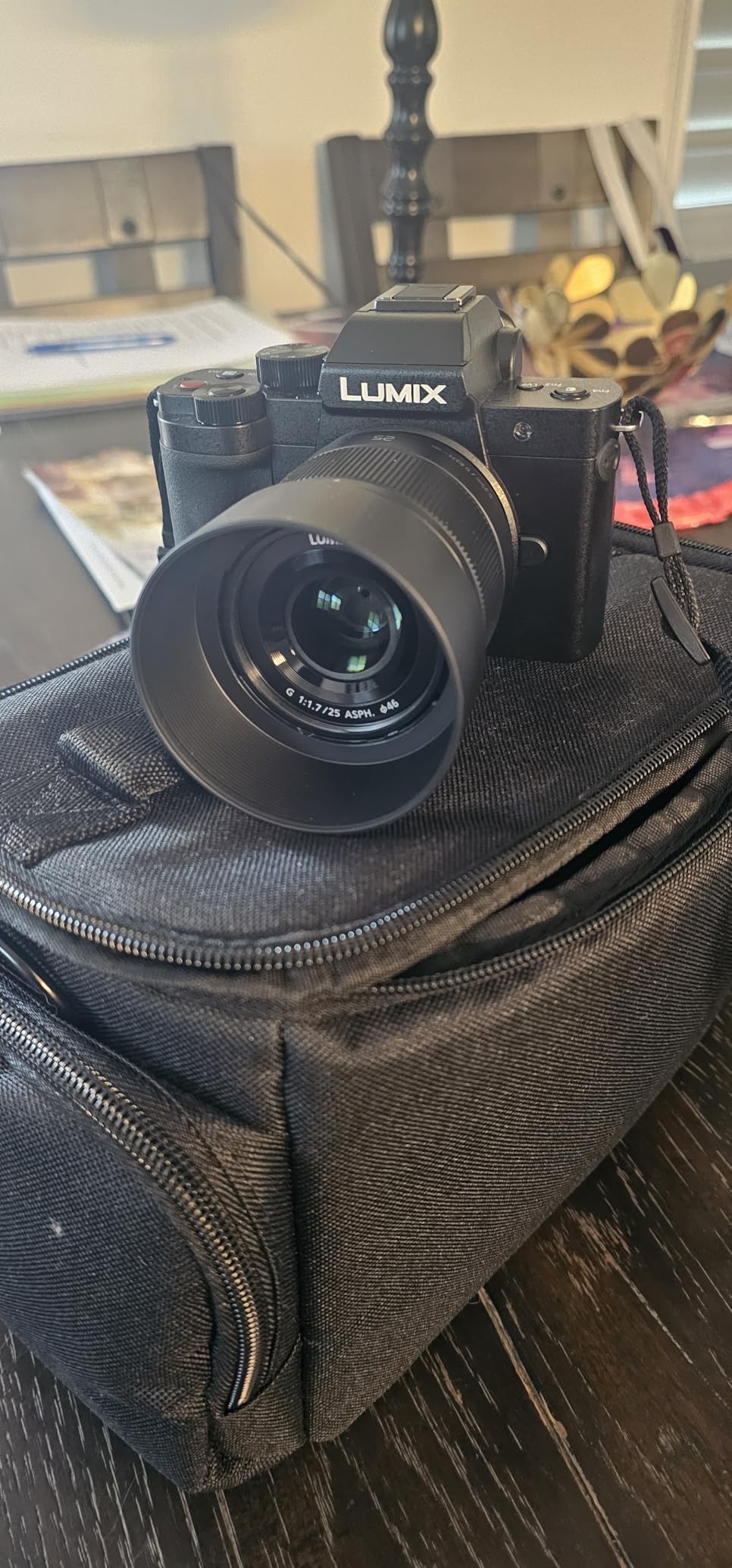 Panasonic LUMIX G Lens, 25mm, F1.7 ASPH, Mirrorless Micro Four Thirds, H-H025K (USA Black) customer photo 2