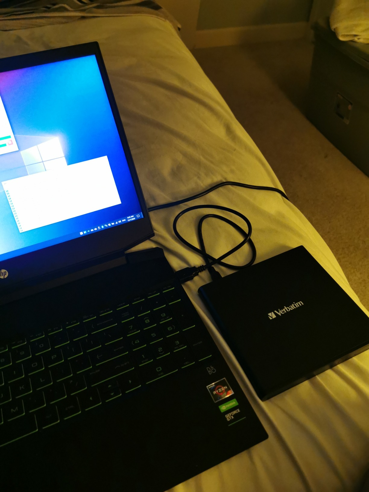 Verbatim External Slimline CD/DVD Writer, USB 2.0, M-DISC, USB-C Adapter customer photo 2