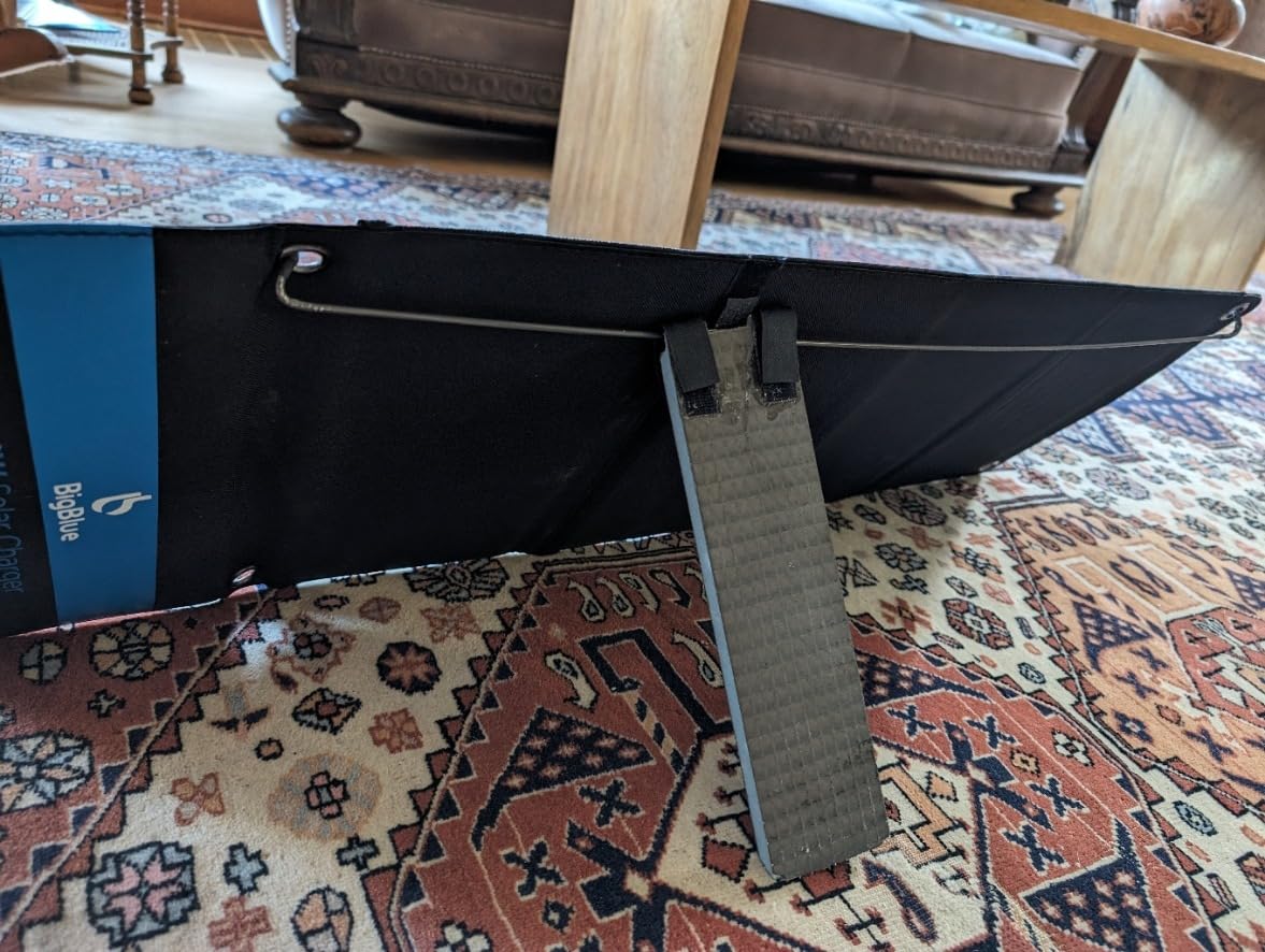 BigBlue 28W High-Efficiency Solar Panel Charger with Dual USB-C and USB-A customer photo 1