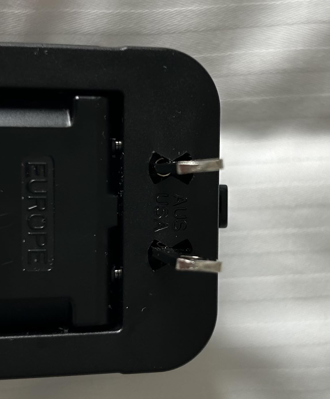 Universal Travel Adapter USB C, All in One Worldwide Plug Adapter, Black customer photo 2