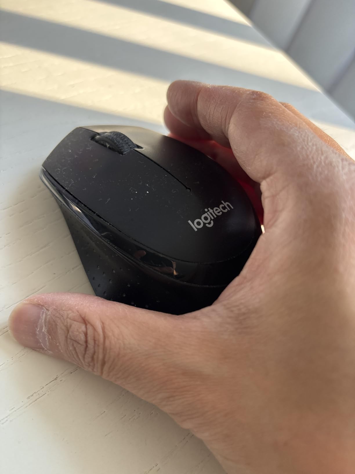 Logitech M330 Silent Plus Full Size 2.4 GHz Wireless Mouse - Black customer photo 2