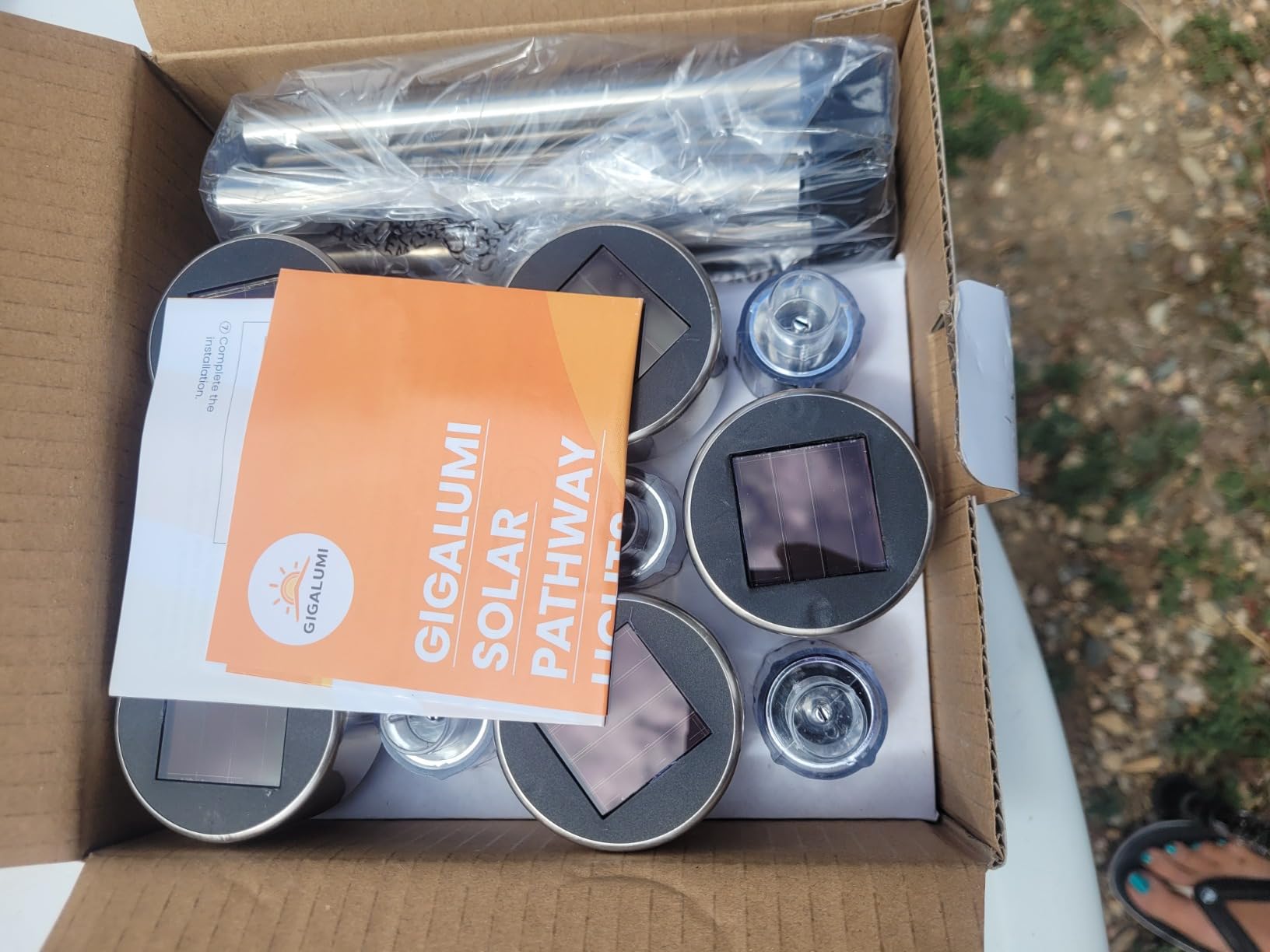 GIGALUMI Outdoor Waterproof Solar Garden Lights, 12 Pack Cold White customer photo 1
