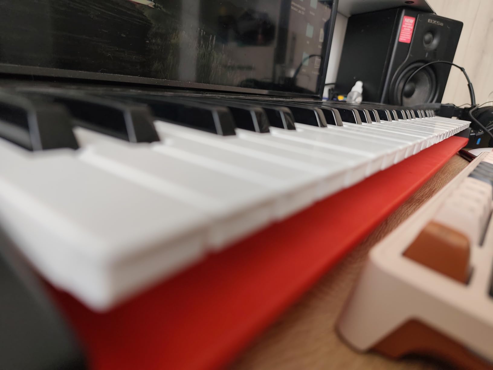 Nektar SE49 49-Key Midi Controller customer photo 1