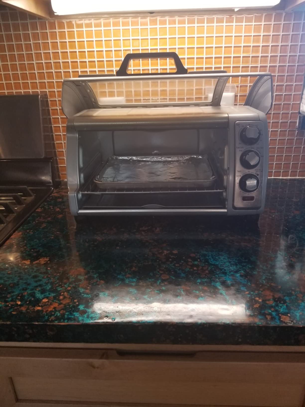 Hamilton Beach Easy Reach 6 Slice Countertop Toaster Oven customer photo 1