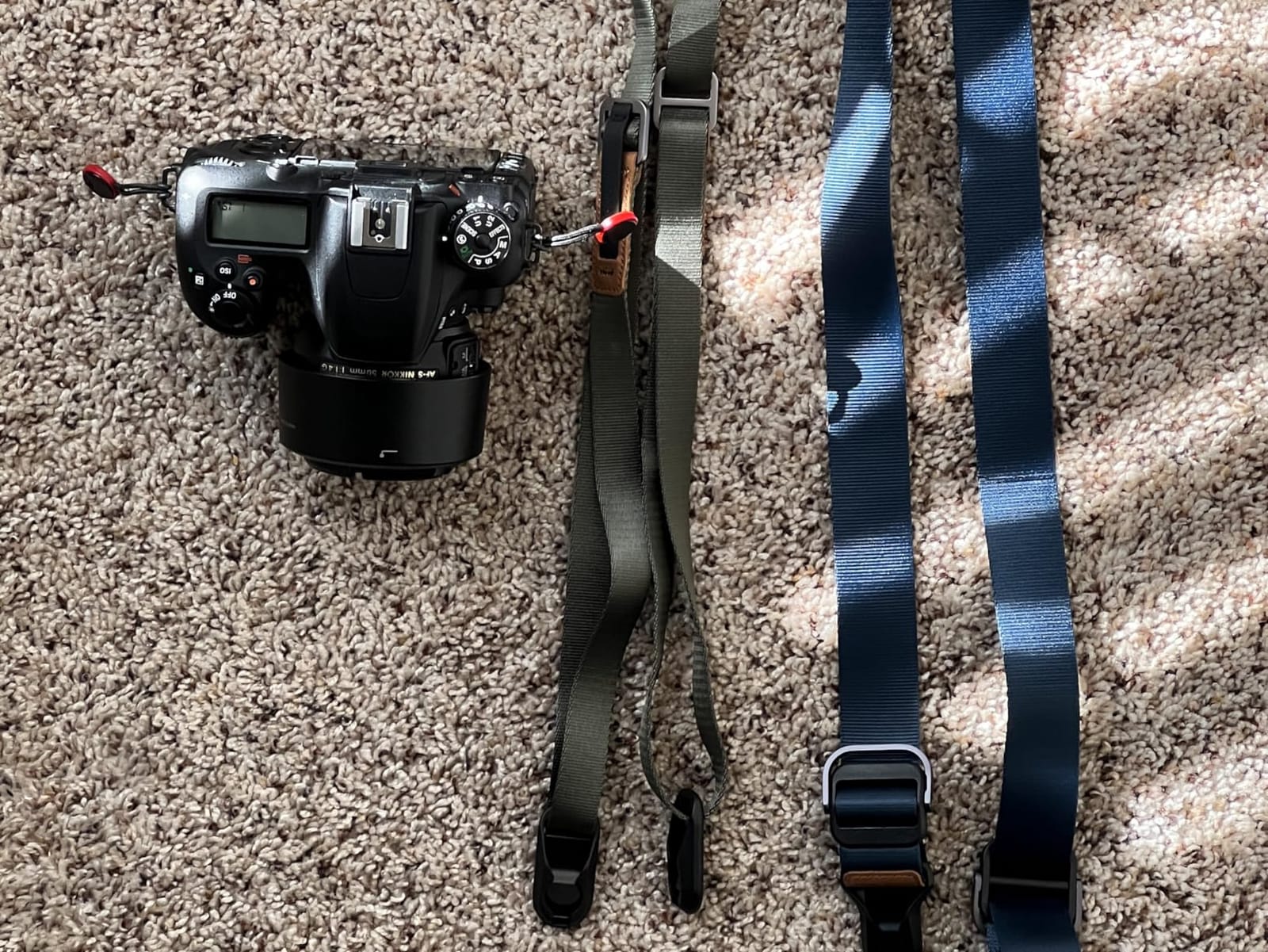 Peak Design Leash Camera Strap - Configurable as a Sling, Neck, Shoulder Strap or Safety Tether, Adjustable, Compact customer photo 1