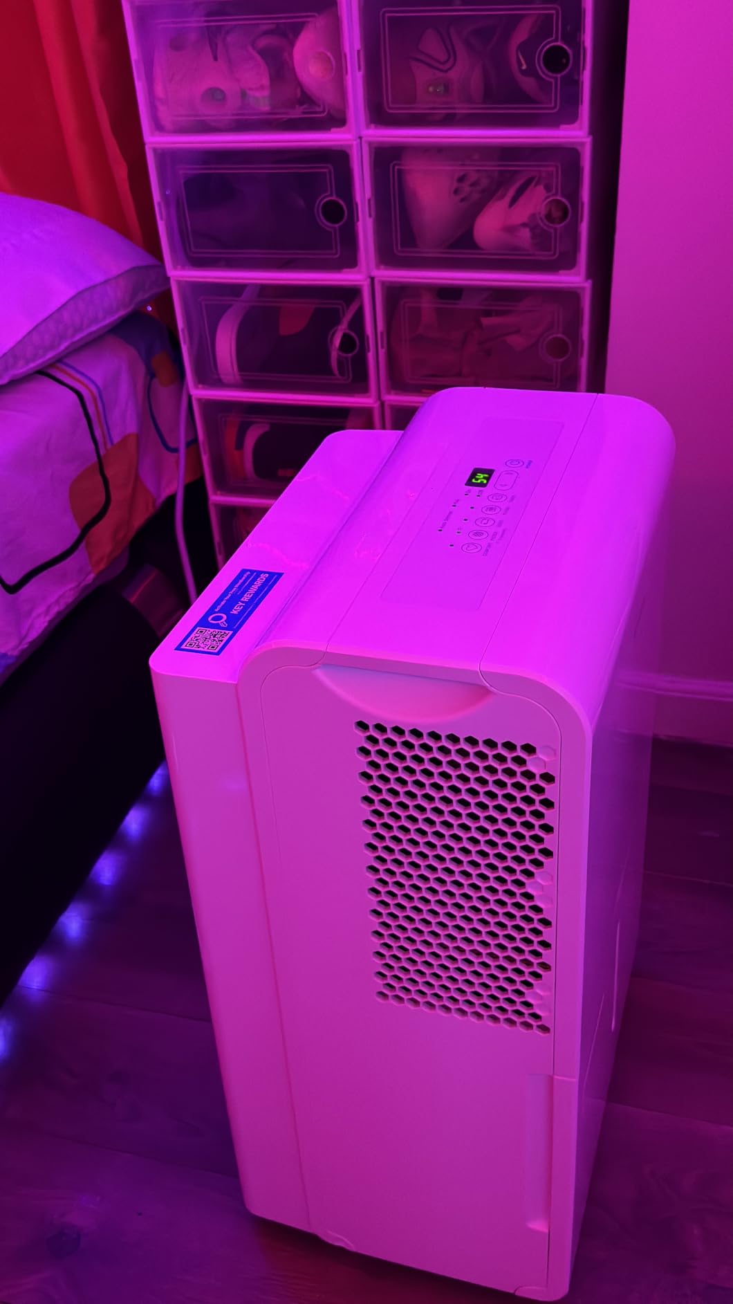 hOmeLabs Dehumidifier 7,000 Sq Ft 50 Pint (MAX 120 Pint at 95°F, 90% RH) customer photo 2