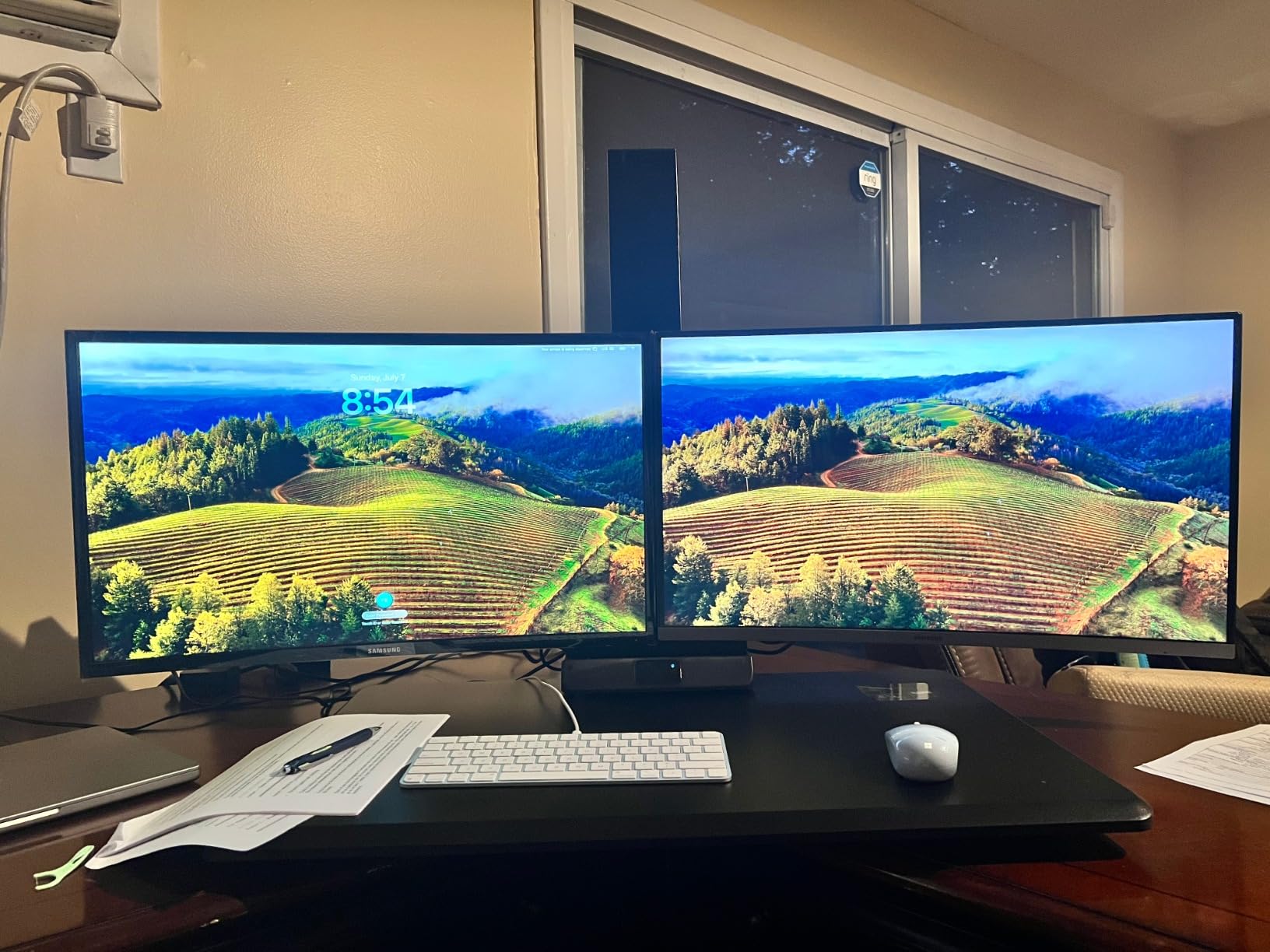 Mount-It! Dual Monitor Electric Standing Desk Converter, Sit-Stand Riser | Stand up desk riser holds 2 screens up to 32