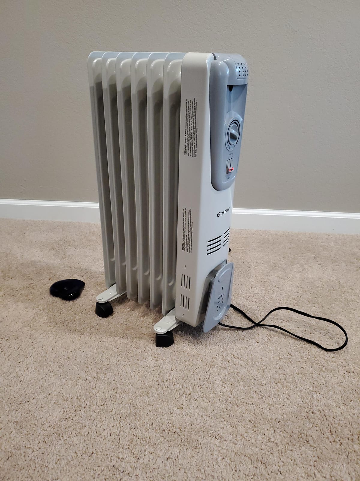 COSTWAY Oil Filled Radiator Heater, 1500W Portable Space Heater with Adjustable Thermostat, 3 Heat Settings, Overheat and Tip-Over Protection, Electric Oil Heater for Living Room Bedroom, Indoor Use customer photo 1