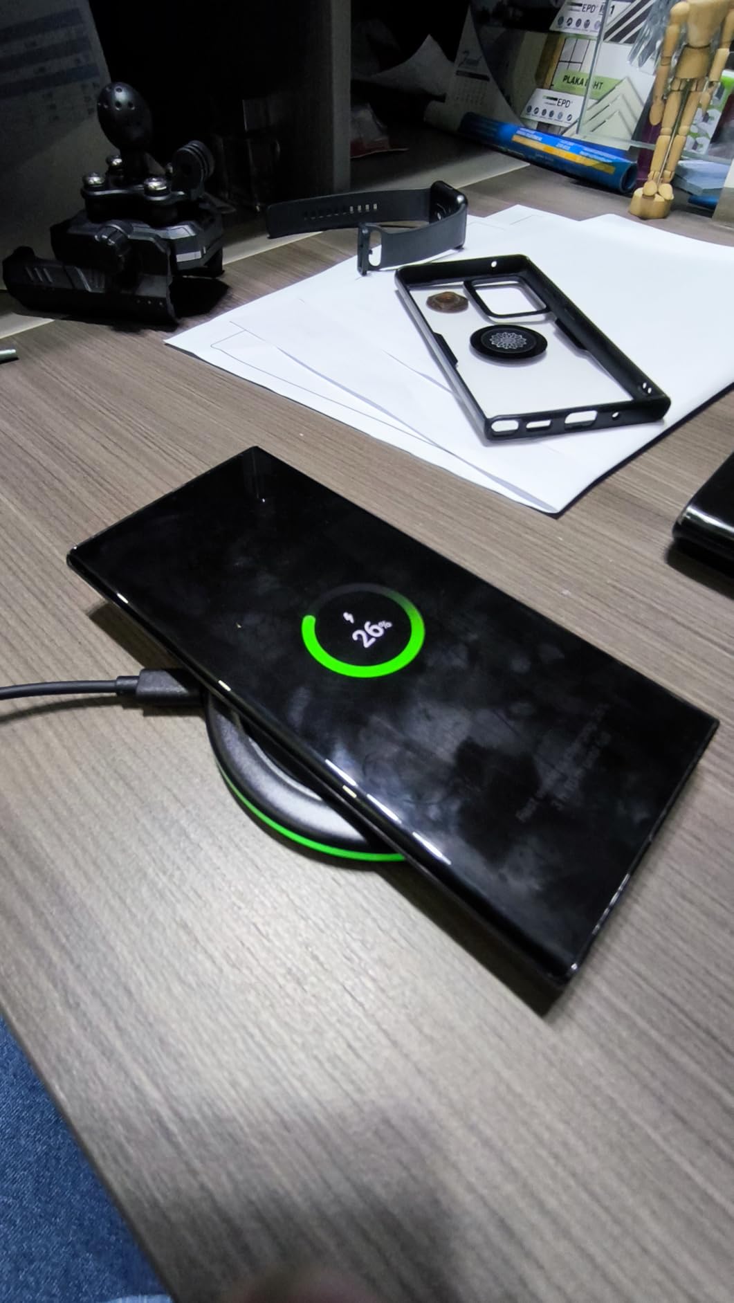 Yootech Wireless Charger,10W Max Wireless Charging Pad(No AC Adapter) customer photo 2