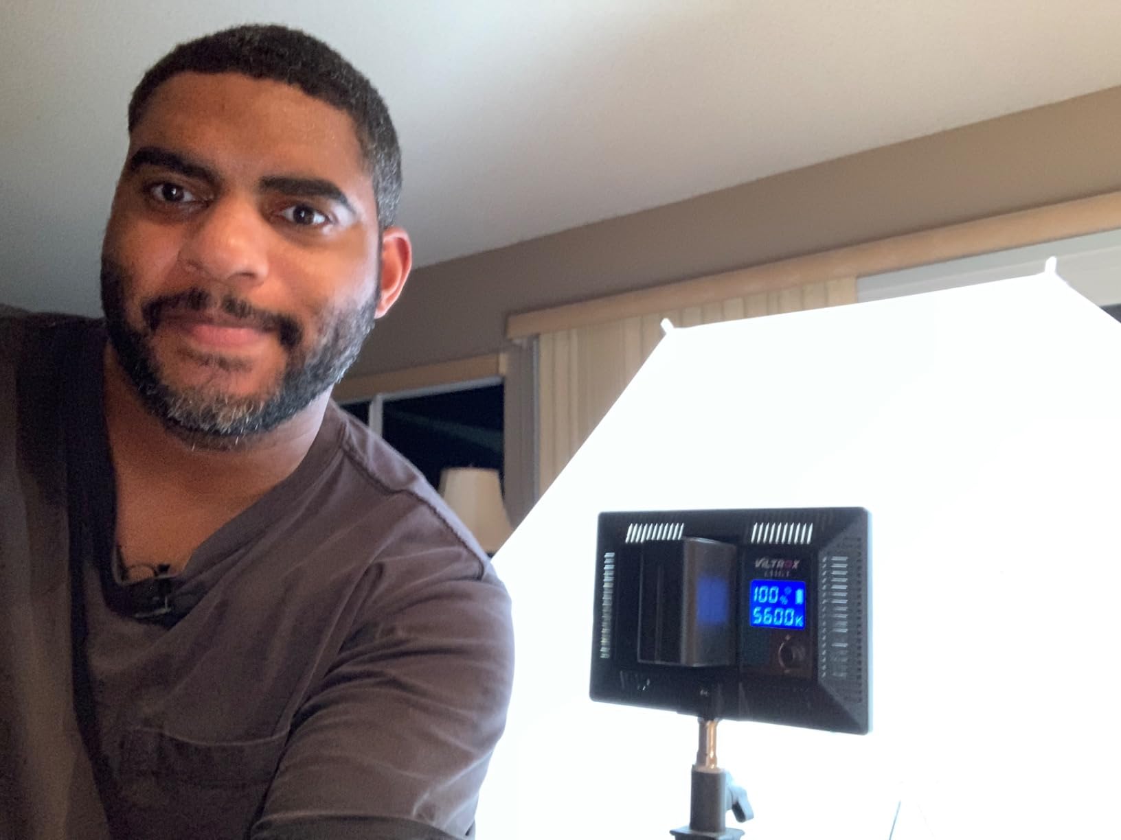 VILTROX 15W LED Video Light Panel, 3300K-5600K On Camera Light, Super Thin Key Light Panel with NP-F550, Led Photography Lighting CRI95+ for Studio Photography Video Recording Live Streaming (L116T) customer photo 1