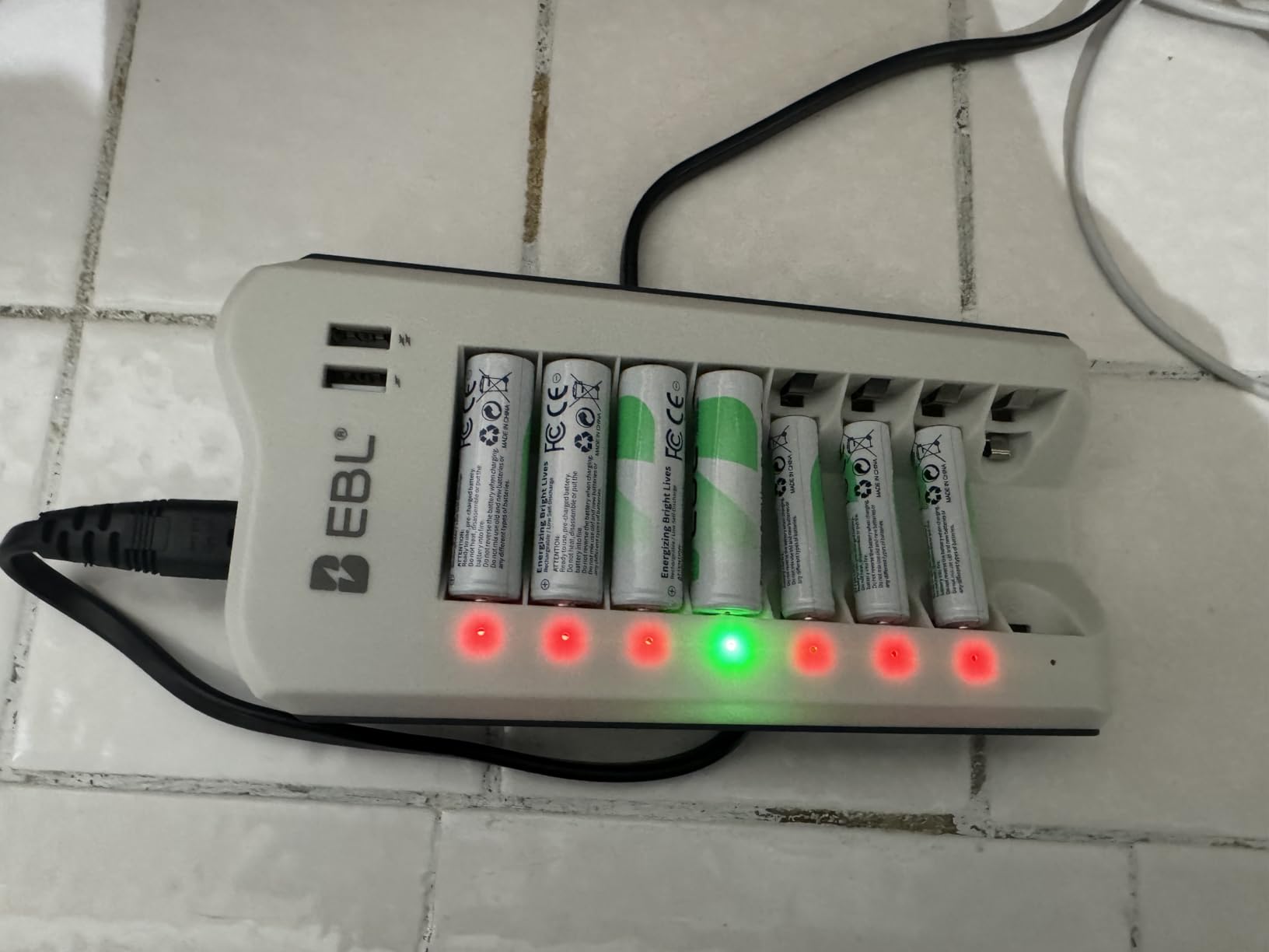 EBL AA AAA Battery Charger, 4 AA 2800mAh & 4 AAA 1100mAh NiMH, 2 USB Ports | Complete AA/AAA kit with 2 USB ports - charge your phone while 8 batteries recharge customer photo 1