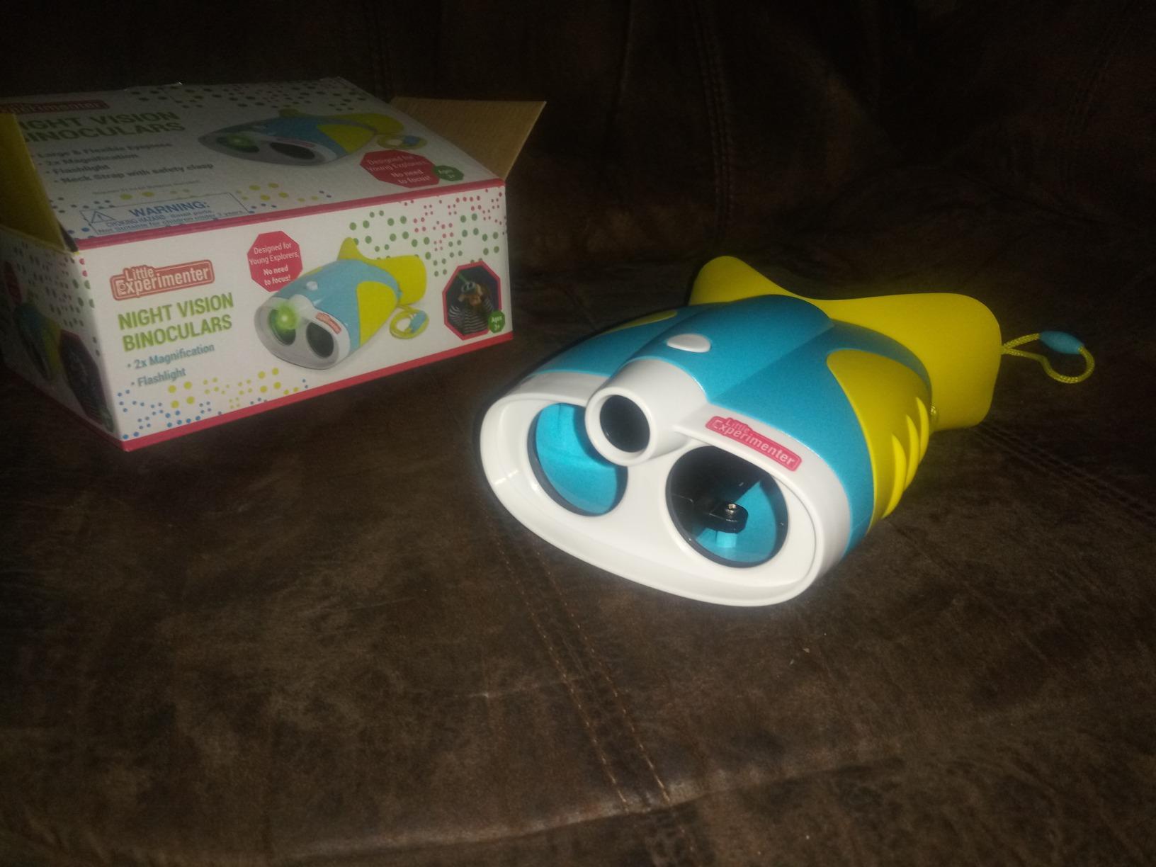 Little Experimenter Night Vision Binoculars for Kids, Flashlight, Ages 3-6 customer photo 1