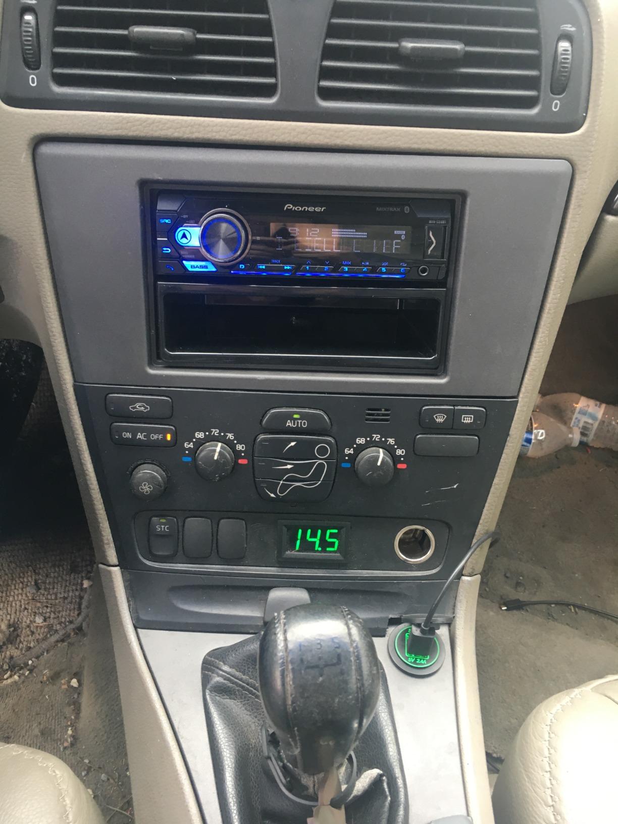 Pioneer MVH-S310BT Single Din Built-In Bluetooth, MIXTRAX, USB, Auxiliary, Pandora, Spotify, iPhone, Android and Smart Sync App Compatibility Car Digital Media Receiver customer photo 1