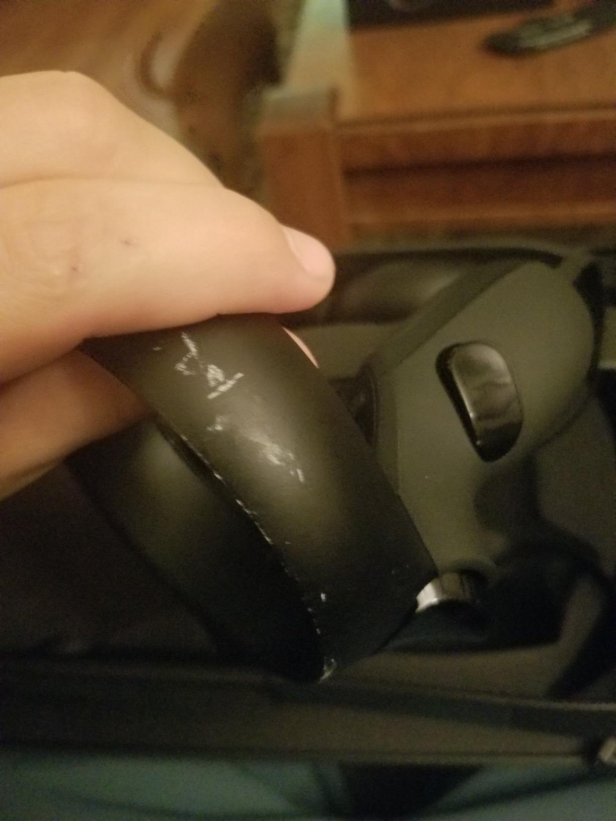 Oculus Quest All-in-one VR Gaming Headset – 64GB customer photo 2