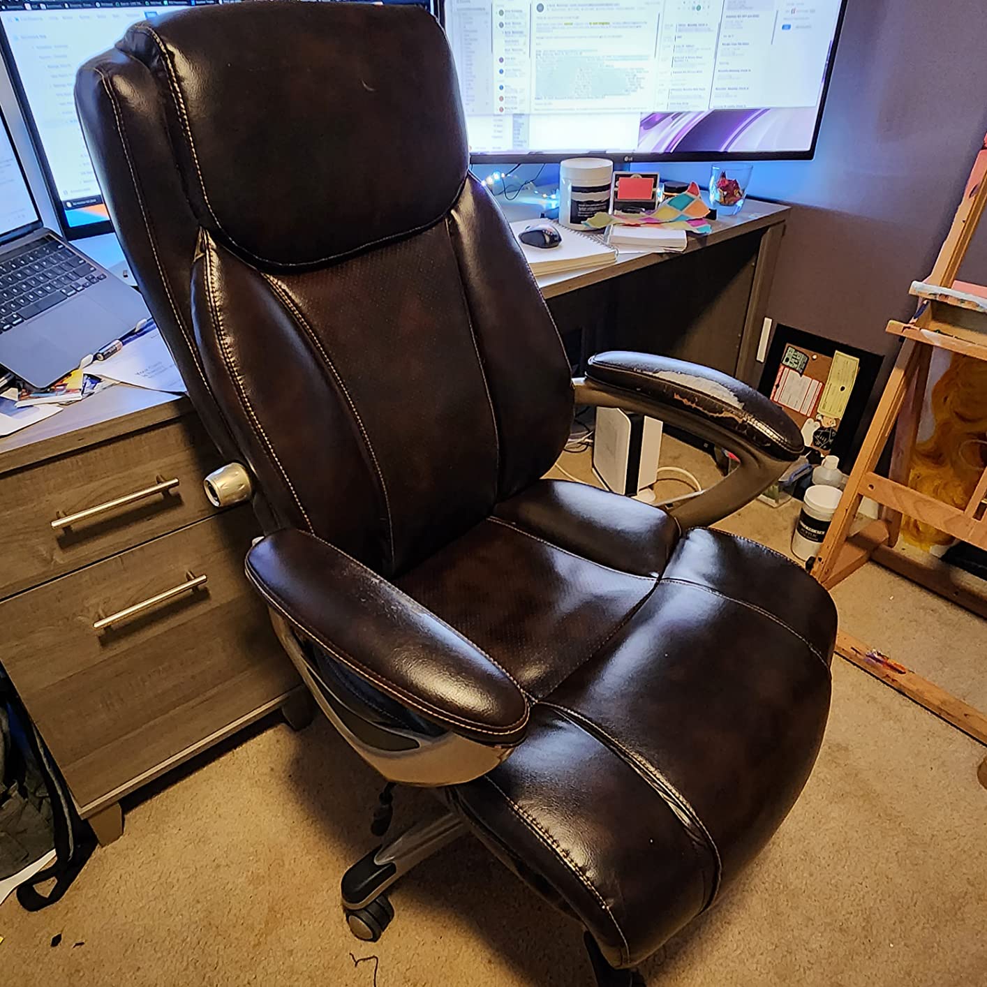 Amazon Basics Big & Tall Executive Office Chair with Lumbar Support, Adjustable Height, 350-Pound Capacity, 28.5