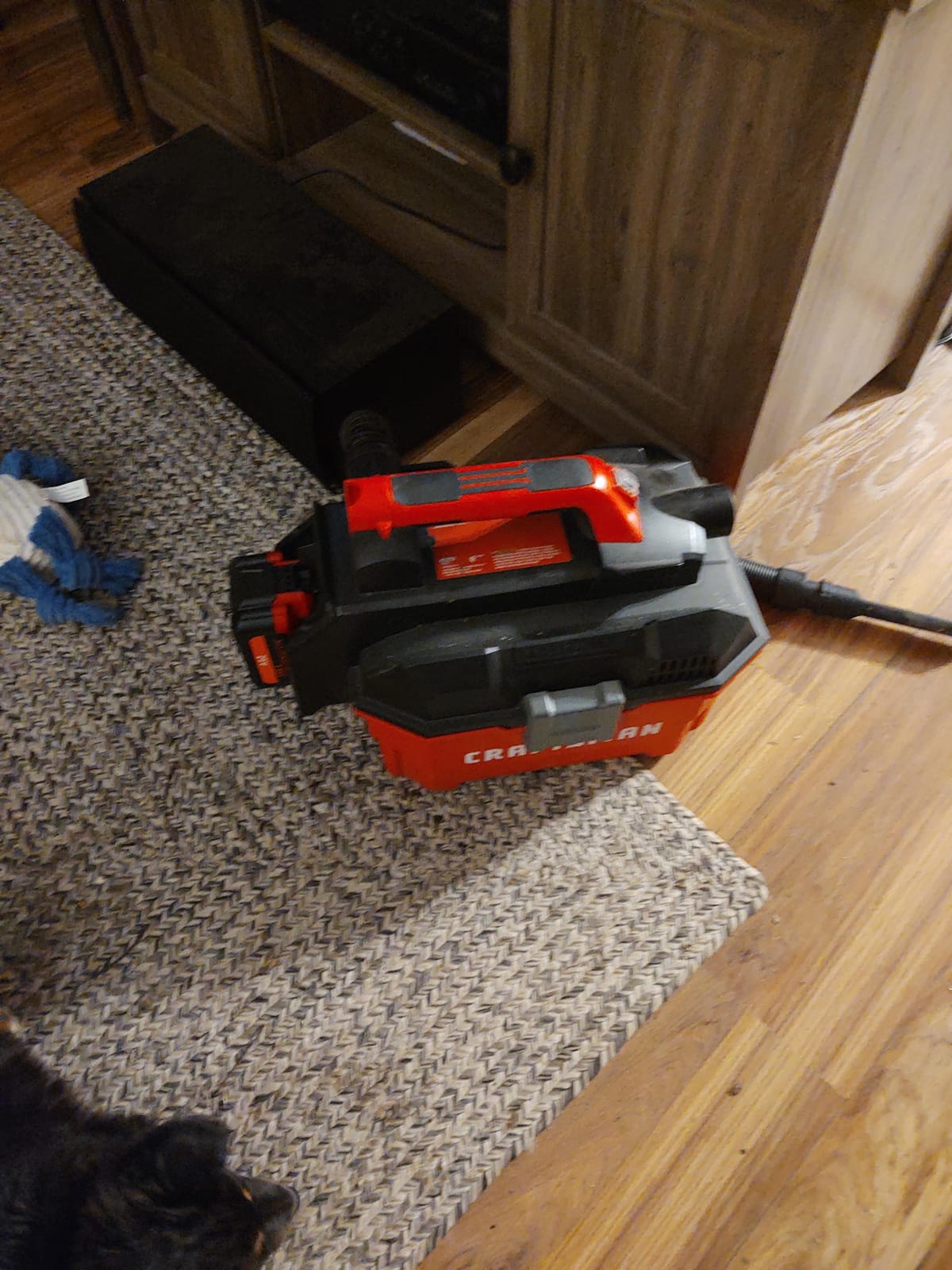 CRAFTSMAN CMCV002B 20V Max 2 gallon Wet Dry Vac (Tool Only) - Amazon Vine customer photo 2