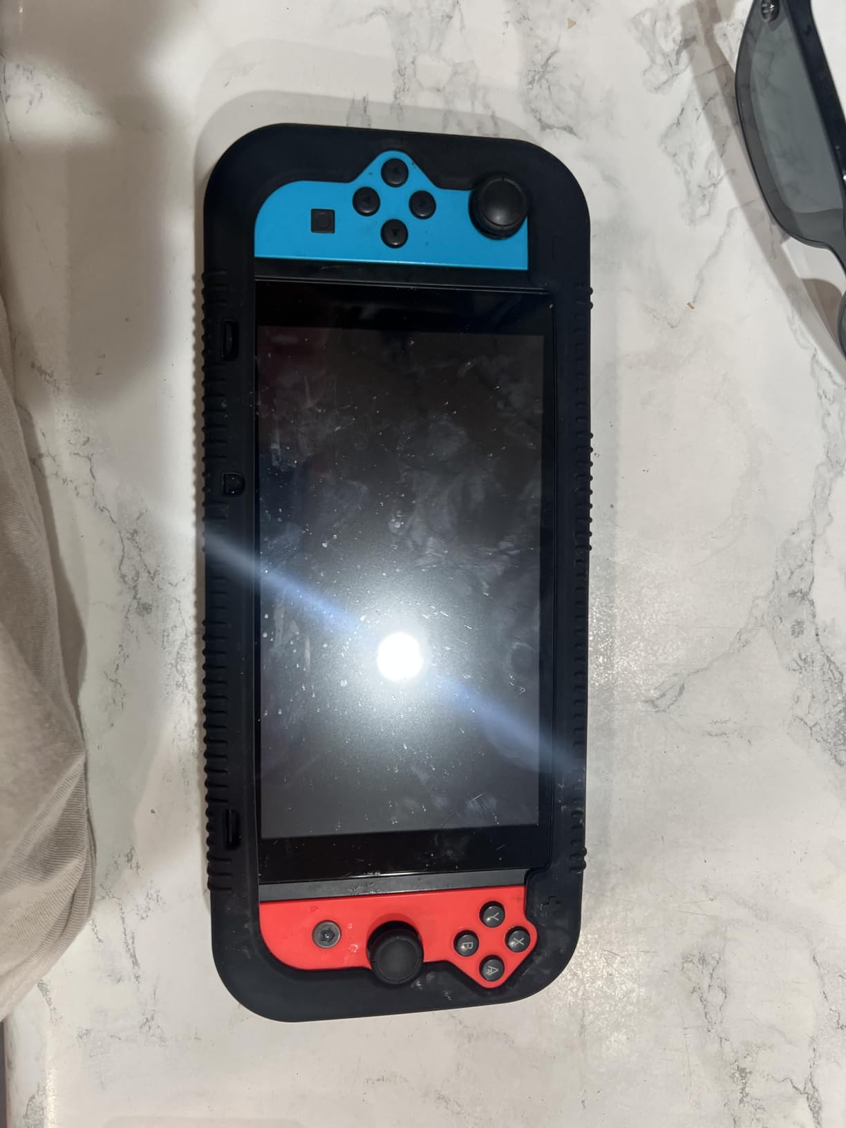 Teyomi Protective Silicone Case for Nintendo Switch, Grip Cover with Tempered Glass Screen Protector, 2 Storage Slots for Game Cards, Shock-Absorption & Anti-Scratch (Red) customer photo 1