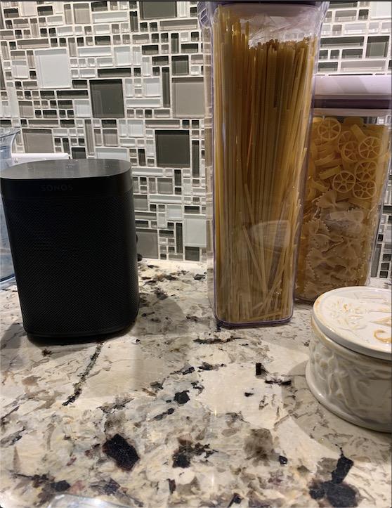Sonos One (2019) - Black customer photo 2
