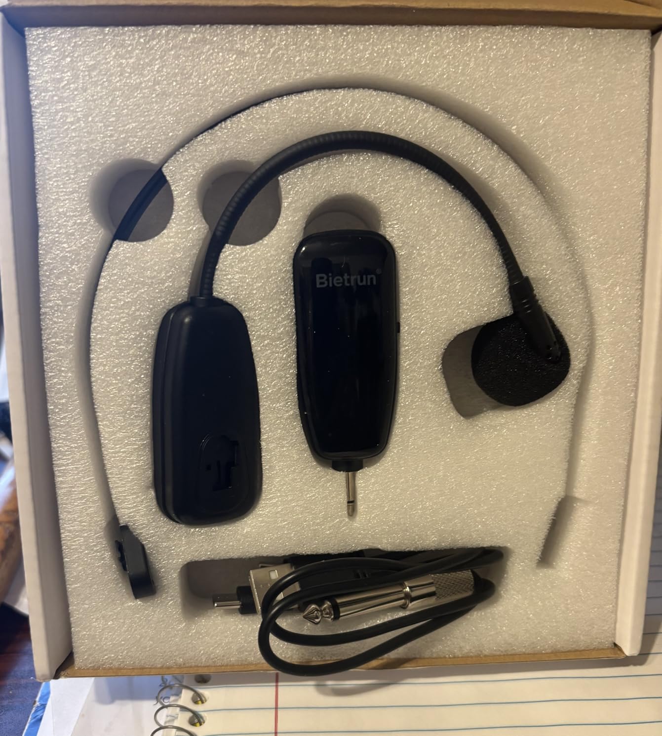 Bietrun Wireless Microphone Headset, UHF Wireless Headset Mic System, 160ft Range,1/8'' and 1/4'' Plug, for Speakers, Voice Amplifier, PA System(Not Supported AUX/iOS) customer photo 2