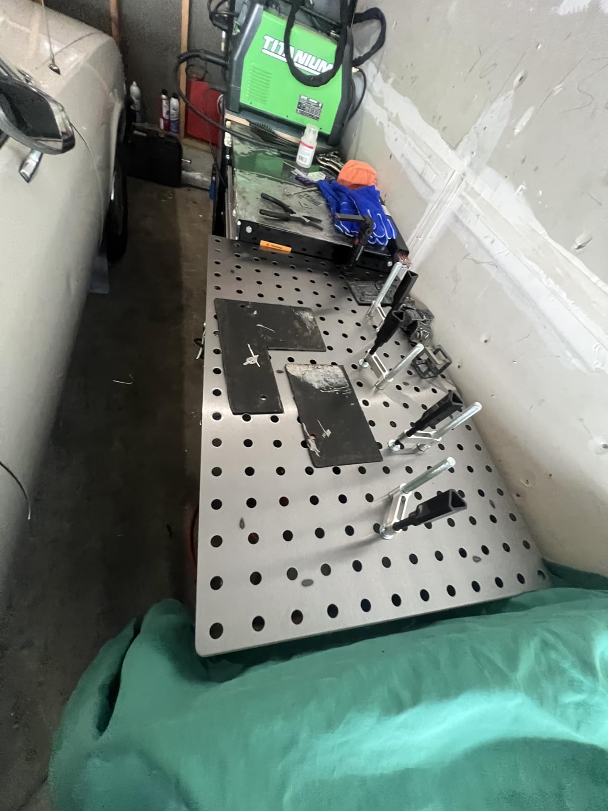 Klutch Steel Welding Table with 24-Piece Fit-Up Tool Kit, 600-Lb. Capacity customer photo 2