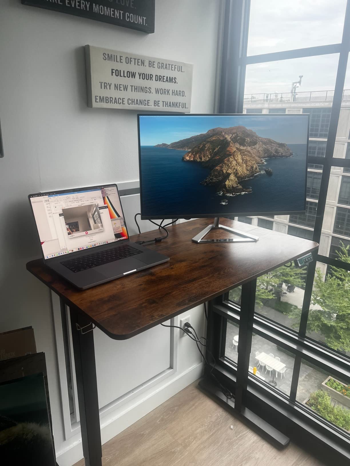 ViewSonic VX3276-4K-MHD 32 Inch 4K UHD Monitor, HDR10, HDMI, DisplayPort | Frameless Display For Work, Streaming, Movies; Dual 2W Speakers, Flicker-Free Eye Care, Wide sRGB Color, VESA Mount customer photo 1