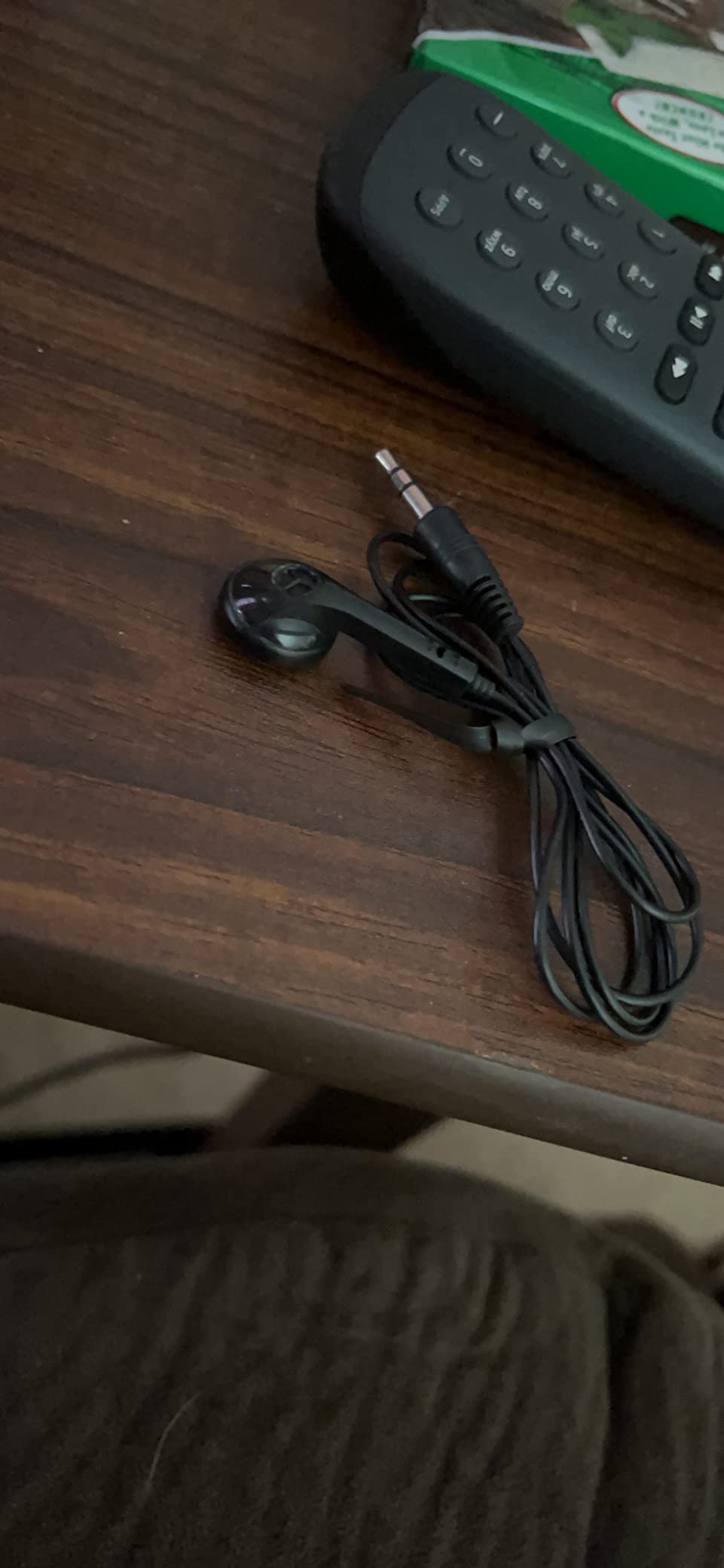Single Side Earphone in-Ear Mono Earbuds Disposable Headphone Low Cost Ear Buds for One Ear customer photo 1