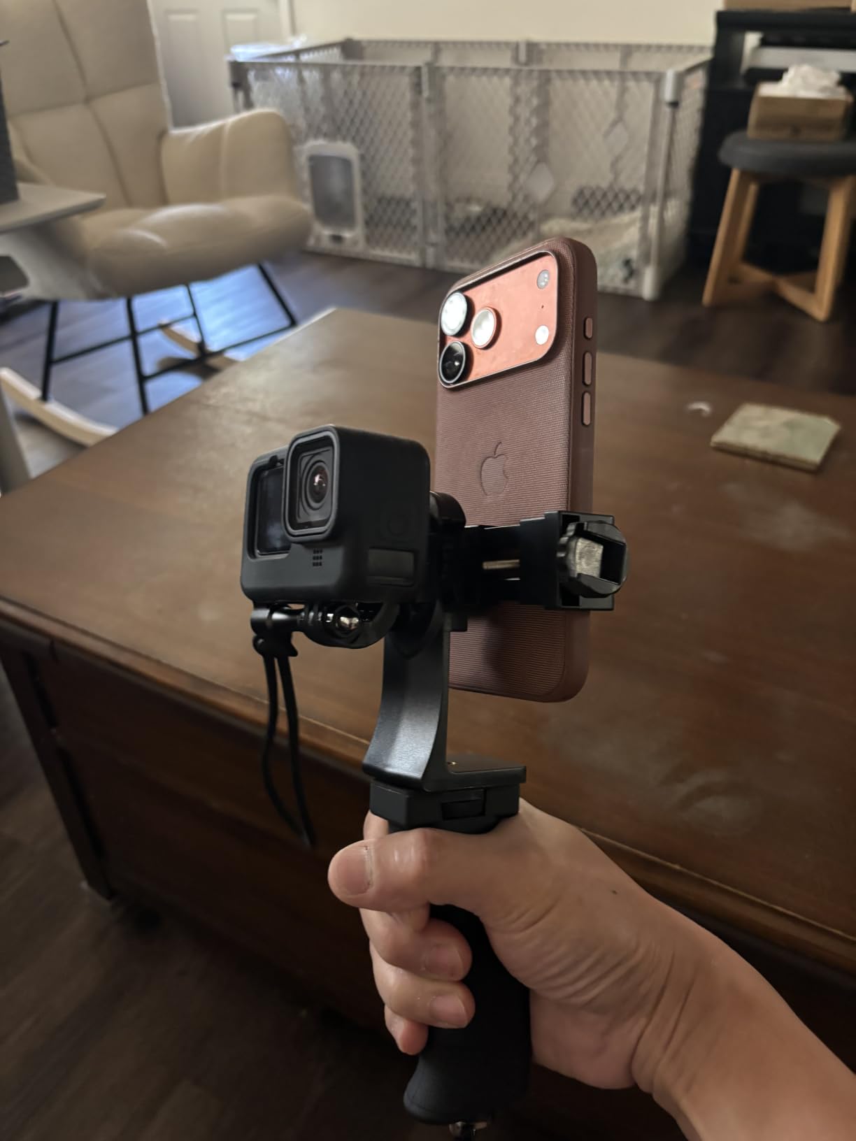 2in1 Ergonomic Portable Action Camera+Smartphone SYN Hand Grip Stabilizer Combo Mount Video Vlogging Rig Holder Kit for GoPro iPhone Interview Travel YouTube Tiktok Streaming-Mic+Light Adapter customer photo 1