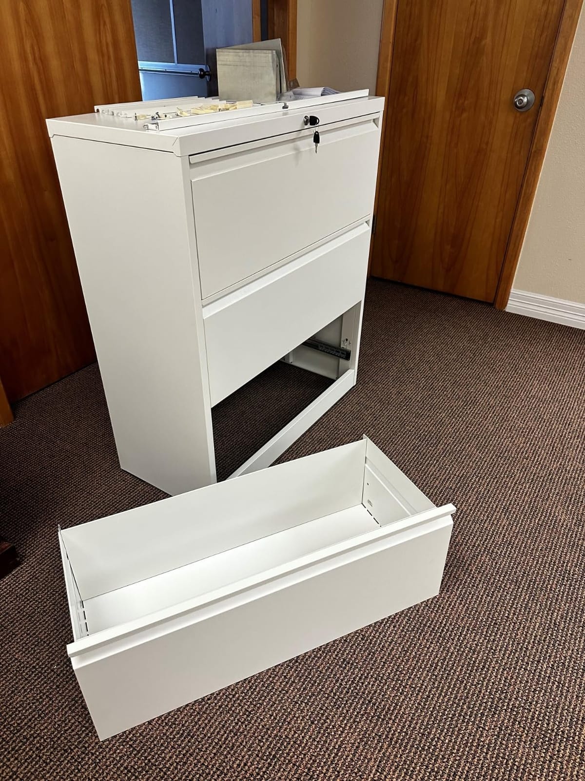 INTERGREAT 3 Drawer Filing Cabinet with Lock, White Mobile File Cabinet with Wheels, Rolling Small Metal Cabinets Under Desk for Home Office, Assembled customer photo 1