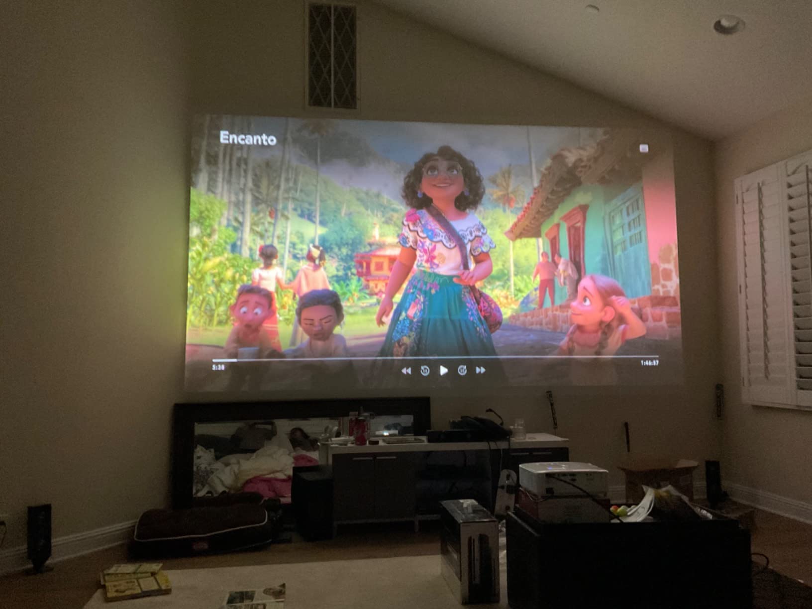 Optoma GT1080HDR – Full HD 1080p Short Throw Projector, 3,800 Lumens, 4K HDR Compatible, Low Input Lag Gaming, Home Entertainment & Golf Simulator Ready customer photo 2