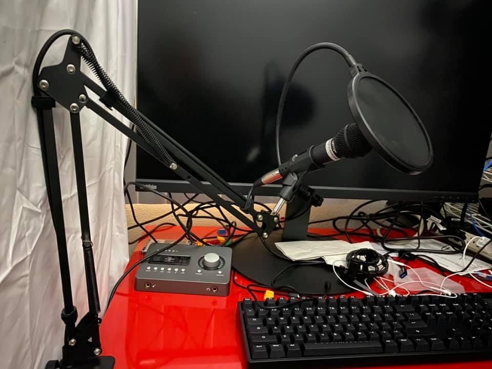 InnoGear Microphone Stand Mic Boom Arm for Blue Yeti HyperX QuadCast S SoloCast Snowball Fifine K669B and other Mic, with Shock Mount Windscreen Pop Filter Mic Clip Holder Cable Ties, Medium customer photo 1