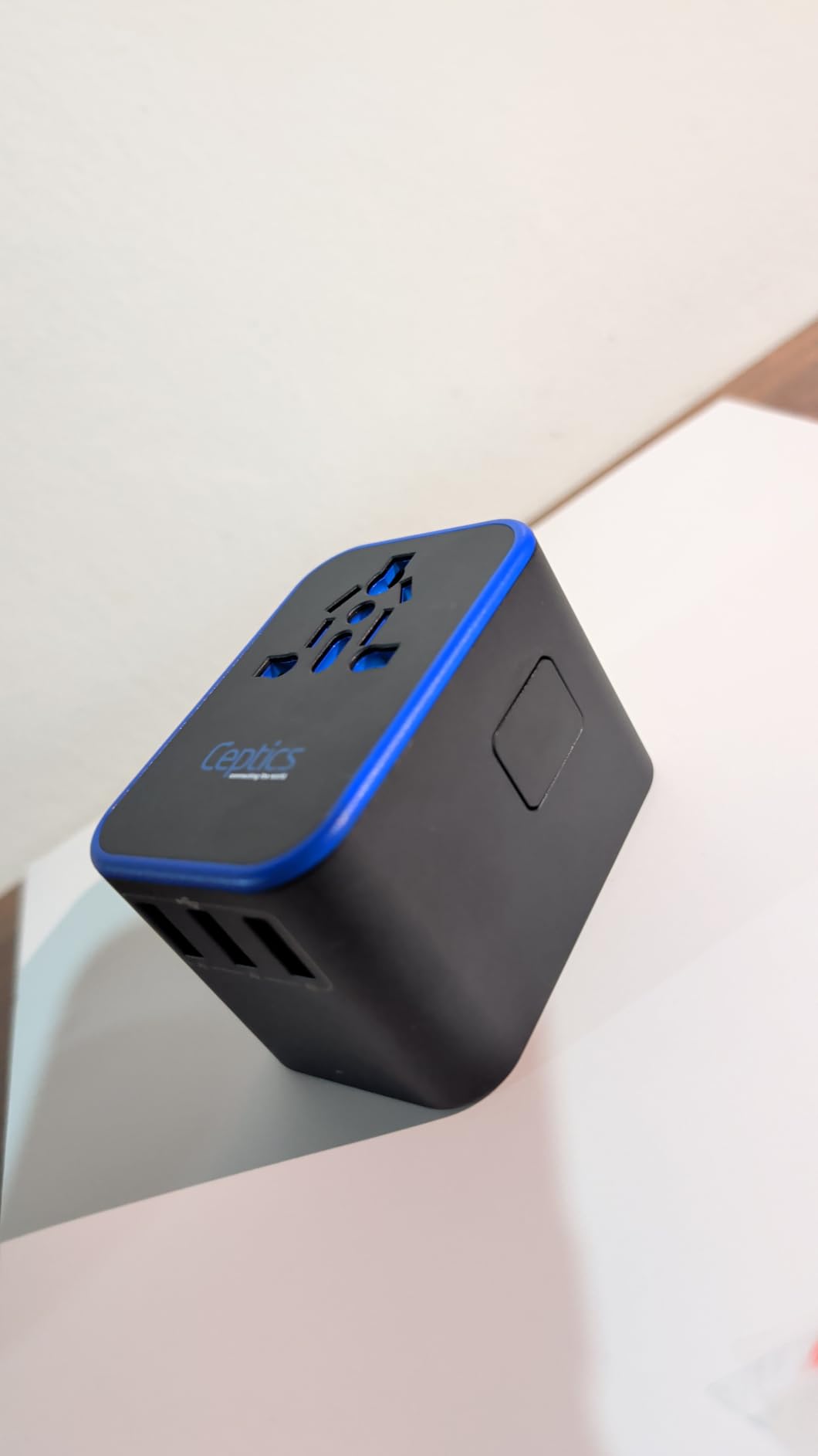 Ceptics 45W Universal Travel Adapter w/ 3 USB-A, 2 USB-C & Universal Input customer photo 2