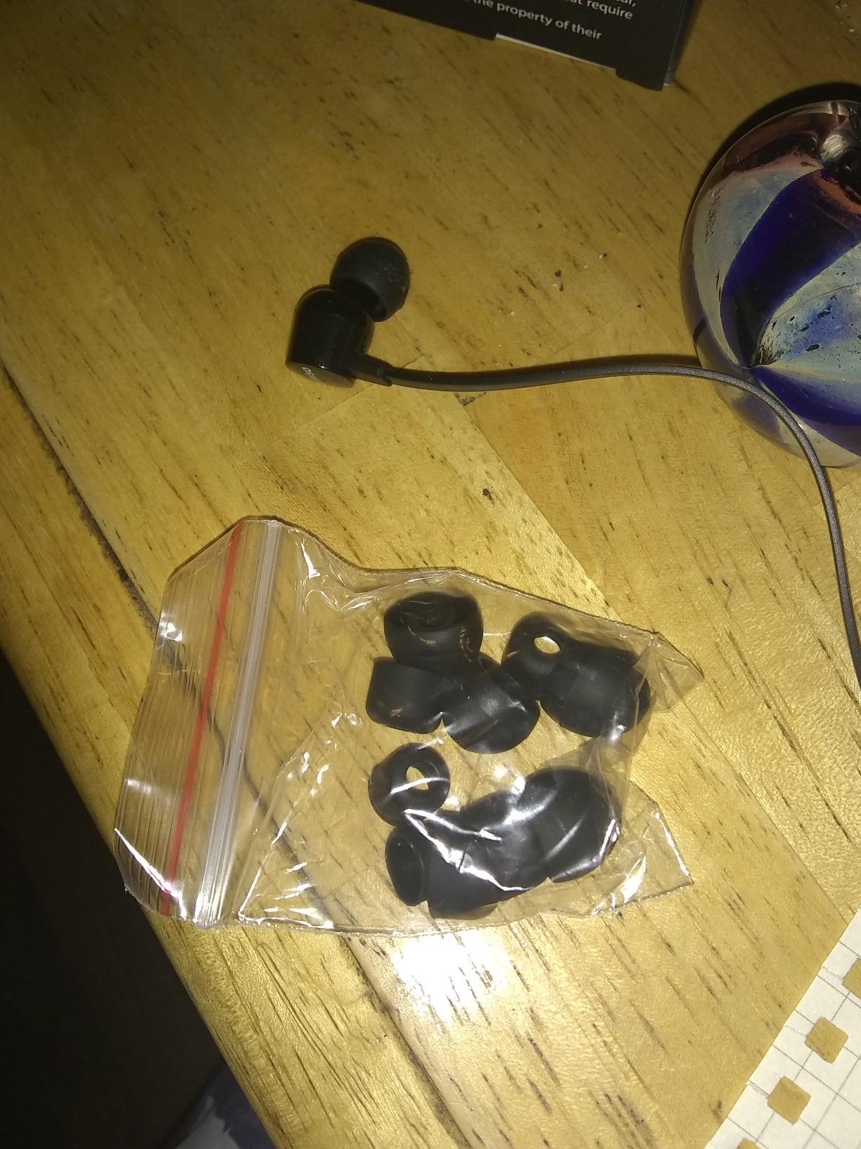 Joymiso Wired Earbuds for School Kids Women Small Ears w Mic and Case Black customer photo 2