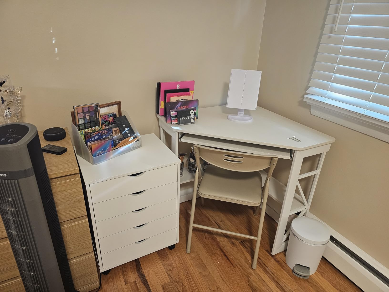 VECELO Corner Computer Desk 41 x 30 inches with Smooth Keyboard & Storage Shelves for Home Office Workstation, Black customer photo 2