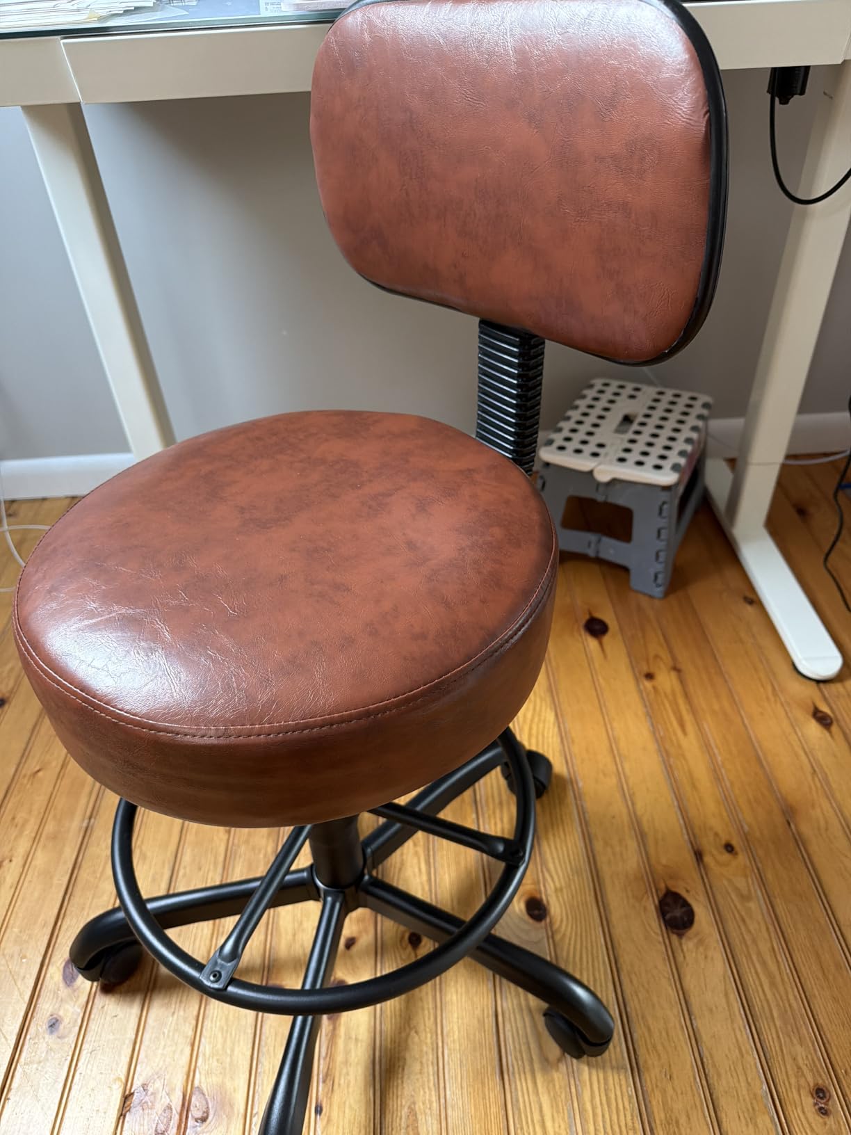 SUPERJARE Drafting Chair with Backrest, Adjustable Foot Rest Rolling Stool customer photo 1