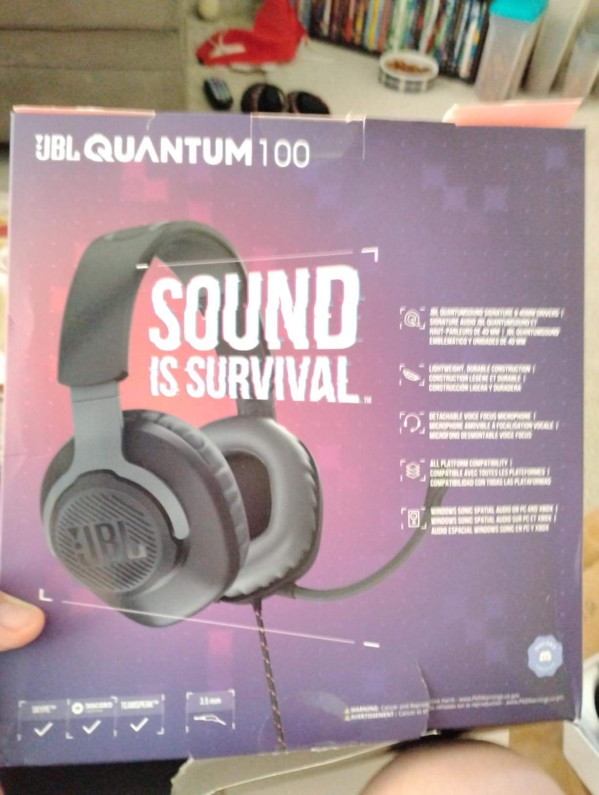 JBL Quantum 400 - Wired over-ear gaming headset with game-chat balance dial, JBL QuantumSURROUND and DTS, Voice focus directional flip-up mic and memory foam ear cushions (Black) customer photo 2