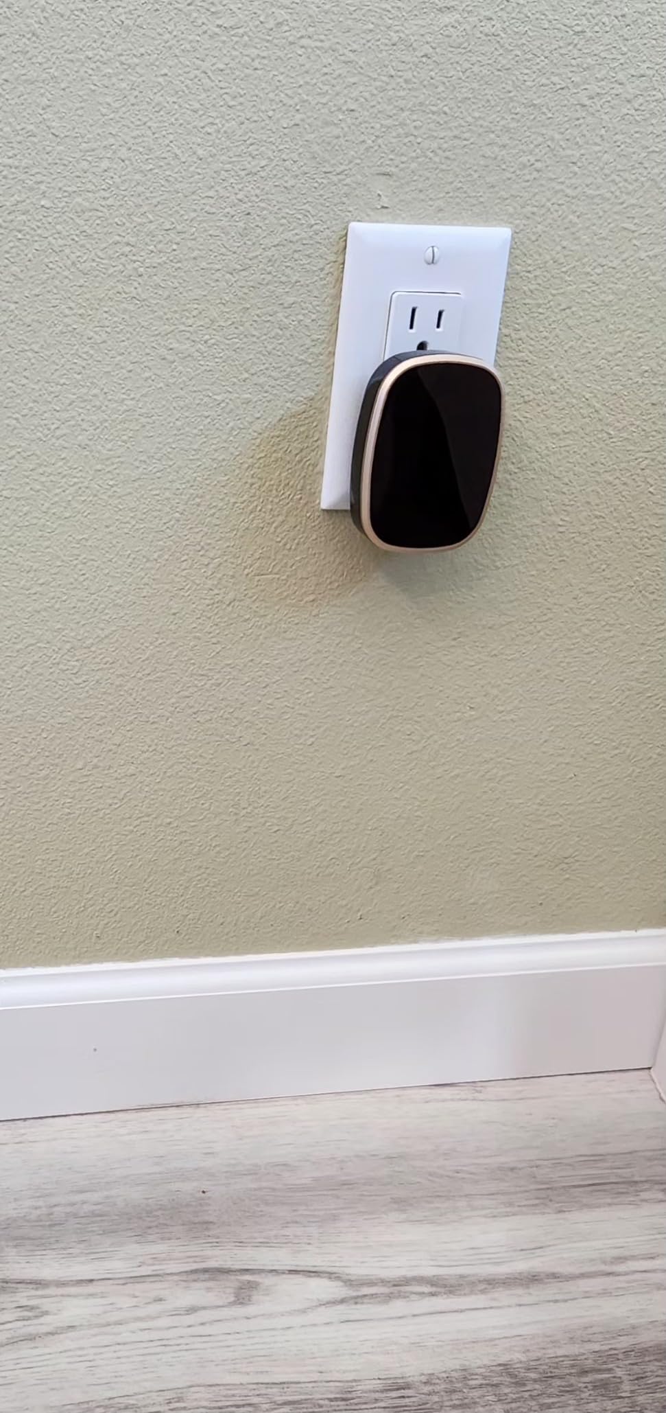 LUAMB Wireless Doorbell, 1,000ft Range Loud Enough with 5Volume Levels and Mute Mode Door Chimes LED Flashing customer photo 2
