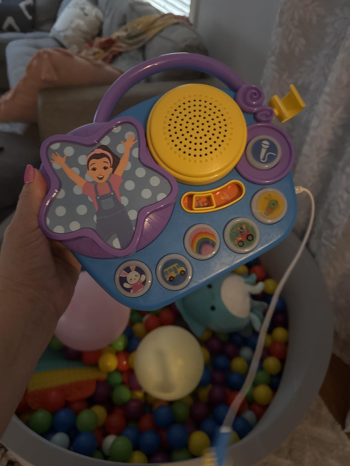 eKids Disney Frozen Karaoke Microphone with Bluetooth Speaker for Fans of Disney Toys, Kids Karaoke Machine with Built in Music customer photo 2