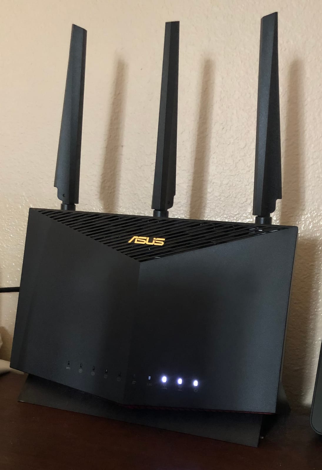 ASUS RT-AX86U (AX5700) Dual Band WiFi 6 Extendable Gaming Router, 2.5G Port, Gaming Port, Mobile Game Mode, Port Forwarding, Subscription-Free Network Security, Instant Guard, VPN, AiMesh Compatible customer photo 2