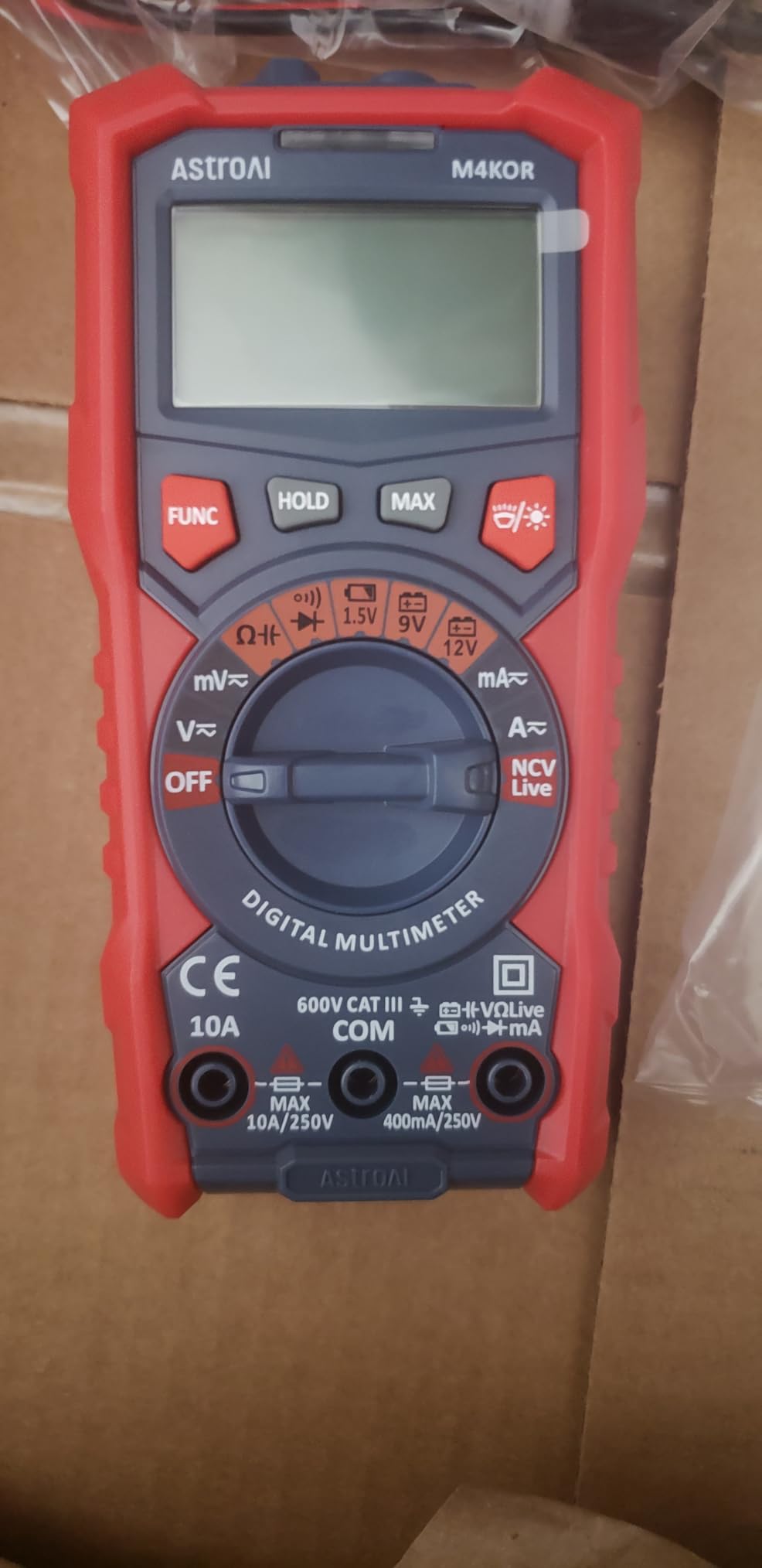AstroAI Digital Multimeter, TRMS 4000 Counts, Auto-Ranging, Battery Test customer photo 1