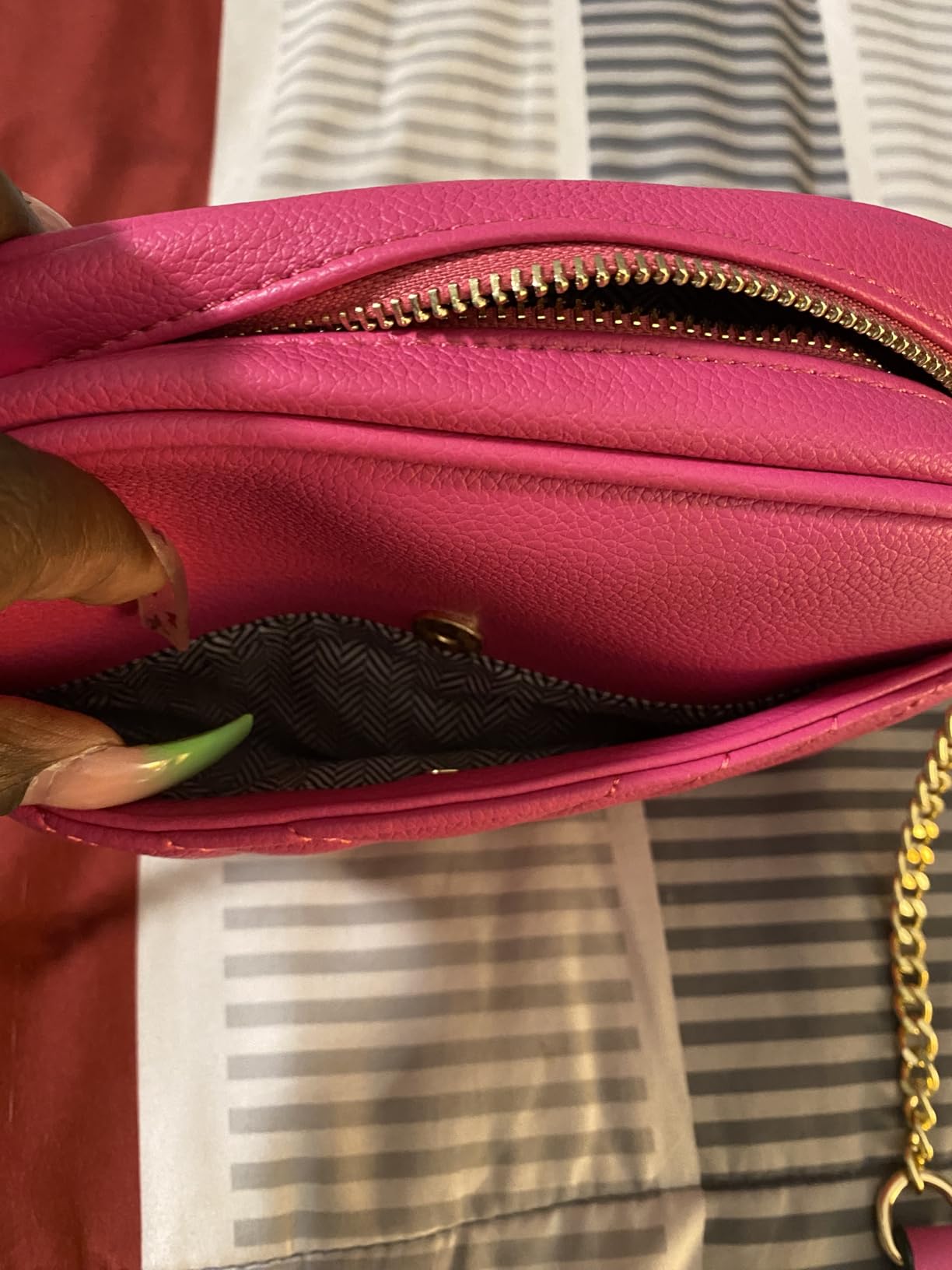 FashionPuzzle Chevron Quilted Crossbody Camera Bag with Chain Strap and Tassel customer photo 2