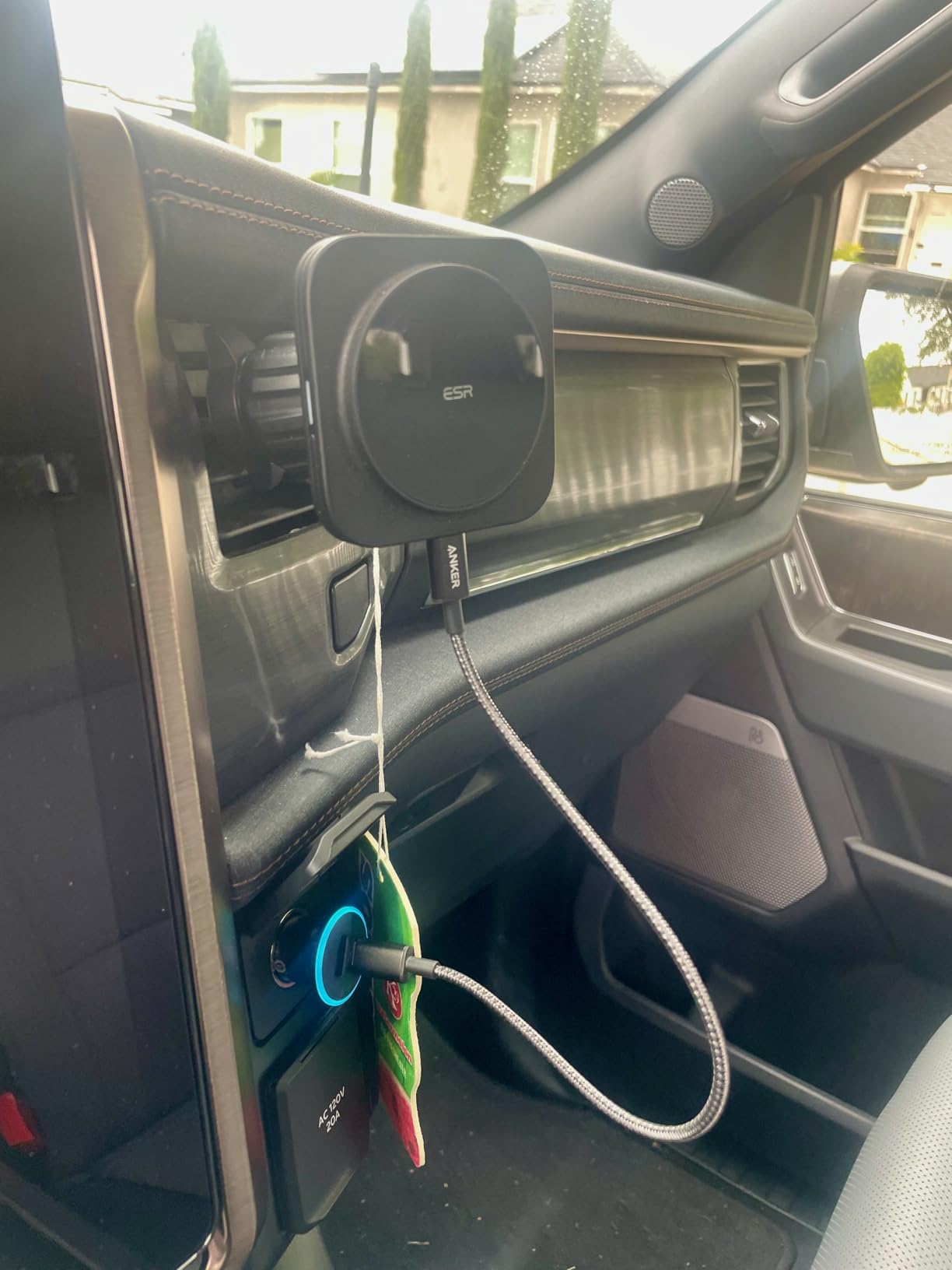 ESR for 15W MagSafe Car Mount Charger for iPhone 17-12, Samsung Galaxy S26, Magnetic Wireless Car Charger, Air Vent Dashboard Phone Holder Mount, Fast Charging customer photo 2