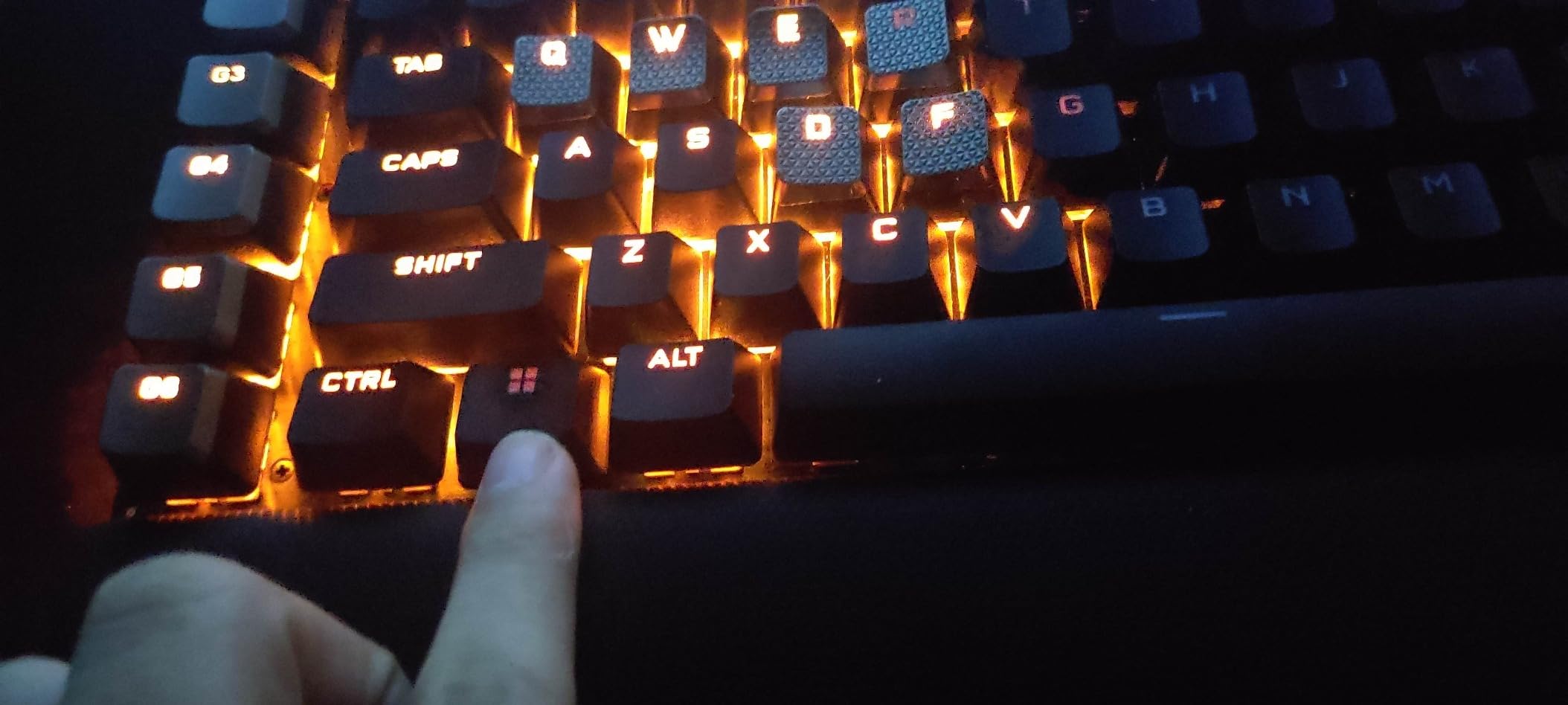 Corsair K100 RGB Optical-Mechanical Wired Gaming Keyboard - QWERTY US Layout, OPX Switches - PBT Double-Shot Keycaps - Elgato Stream Deck and iCUE Compatible - Black customer photo 1