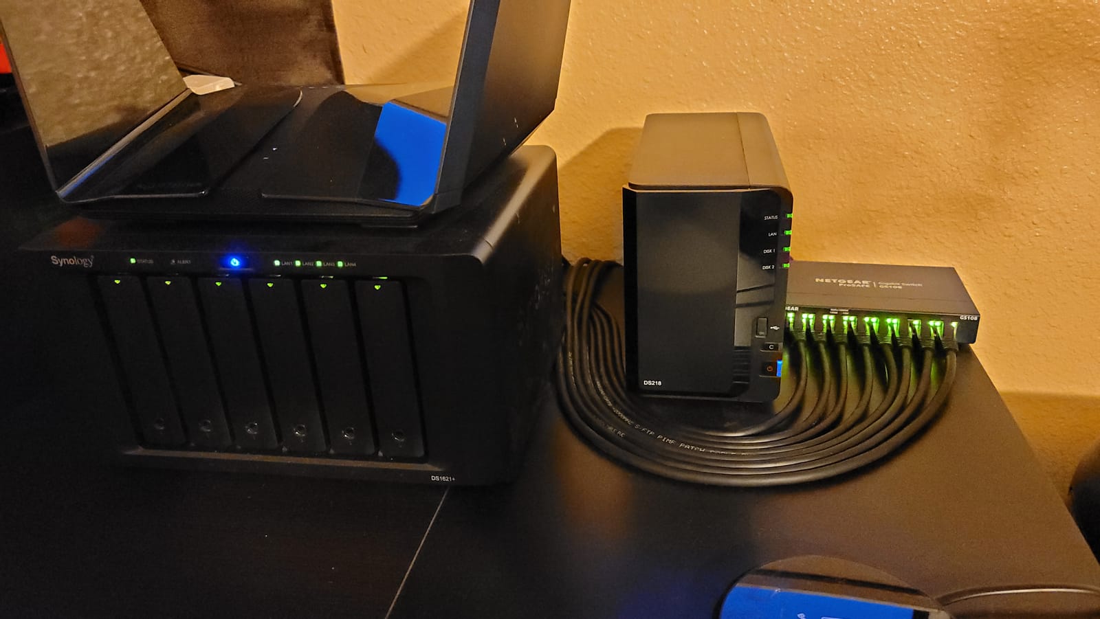 Synology 6 bay NAS DiskStation DS1621+ (Diskless) customer photo 1