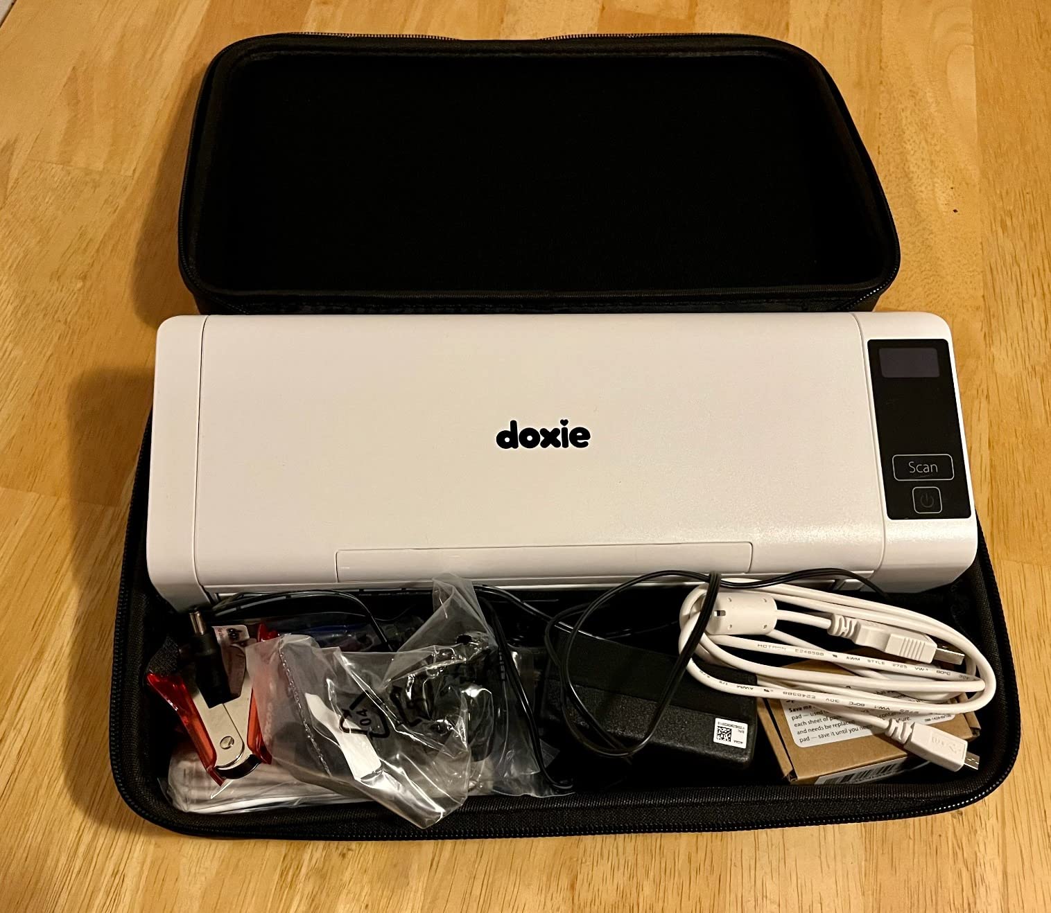 Doxie Pro - Duplex Document Scanner and Receipt Scanner for Home and Office with Amazing Software for Mac and PC customer photo 2