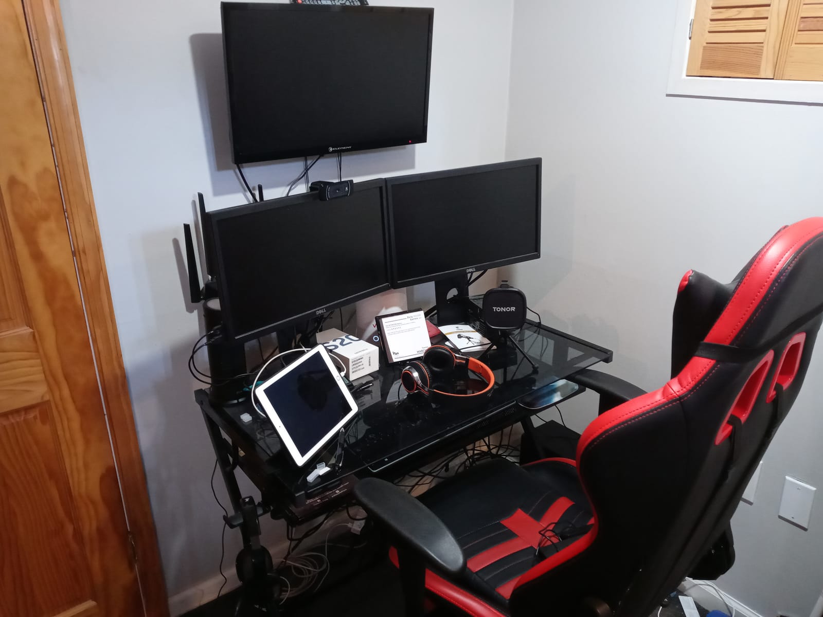 HP Pavilion Gaming Desktop, NVIDIA GeForce GTX 1650 SUPER, Intel Core i3-10100, 8 GB DDR4 RAM, 256 GB PCIe NVMe SSD, Windows 11, USB Mouse and Keyboard, Compact Tower Design (TG01-1022, 2020) customer photo 2