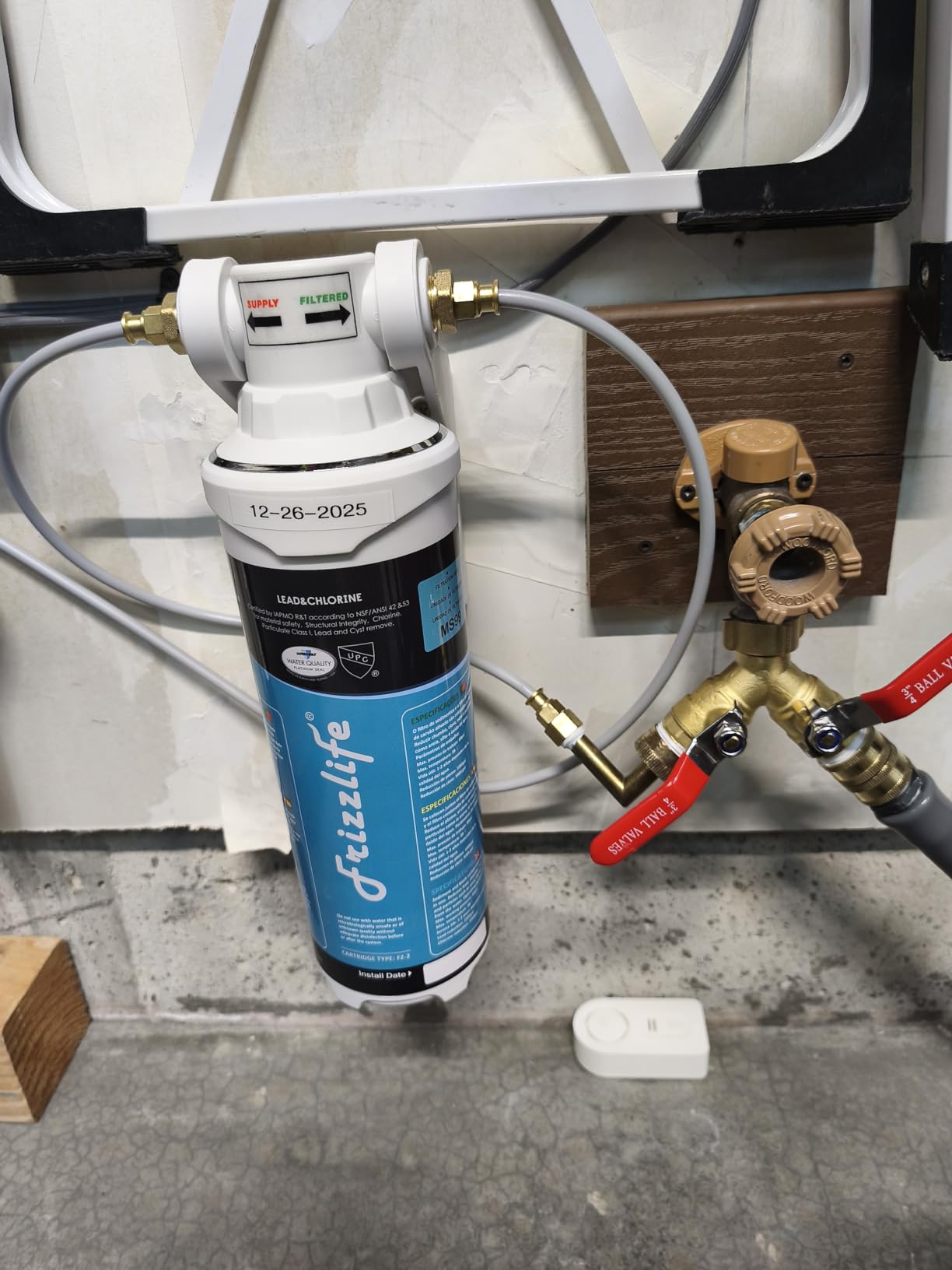 Frizzlife Inline Water Filter System for Fridge, Ice Maker, Under Sink, Certified 0.5 Micron Reduces Chlorine, Lead, Long Lasting, Compression Brass Fittings Fits for Copper Tubing, MS99 customer photo 2